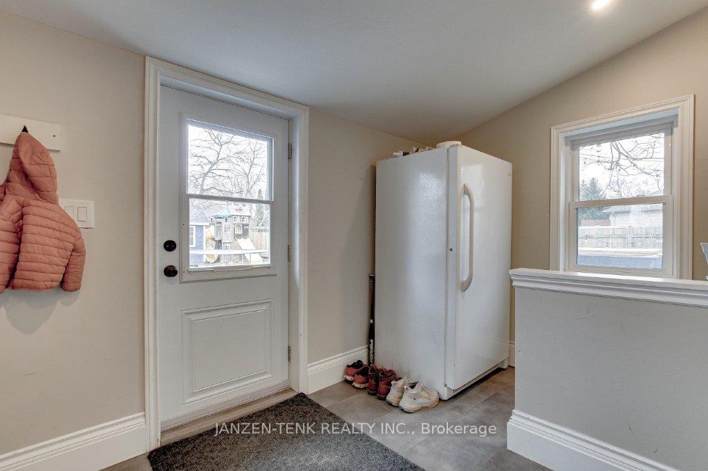 Photo 31 of 32 St George Street, Aylmer — HOMEH