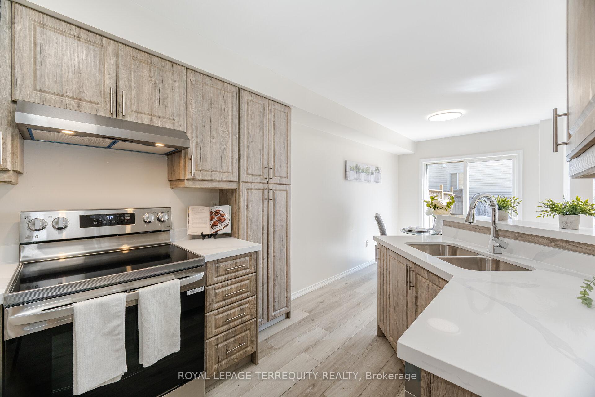 Photo 19 of 62 Robideau Place, Whitby, Pringle Creek — HOMEH
