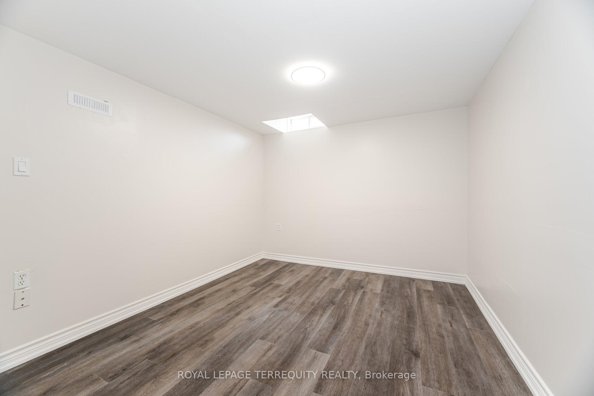 Photo 41 of 62 Robideau Place, Whitby, Pringle Creek — HOMEH