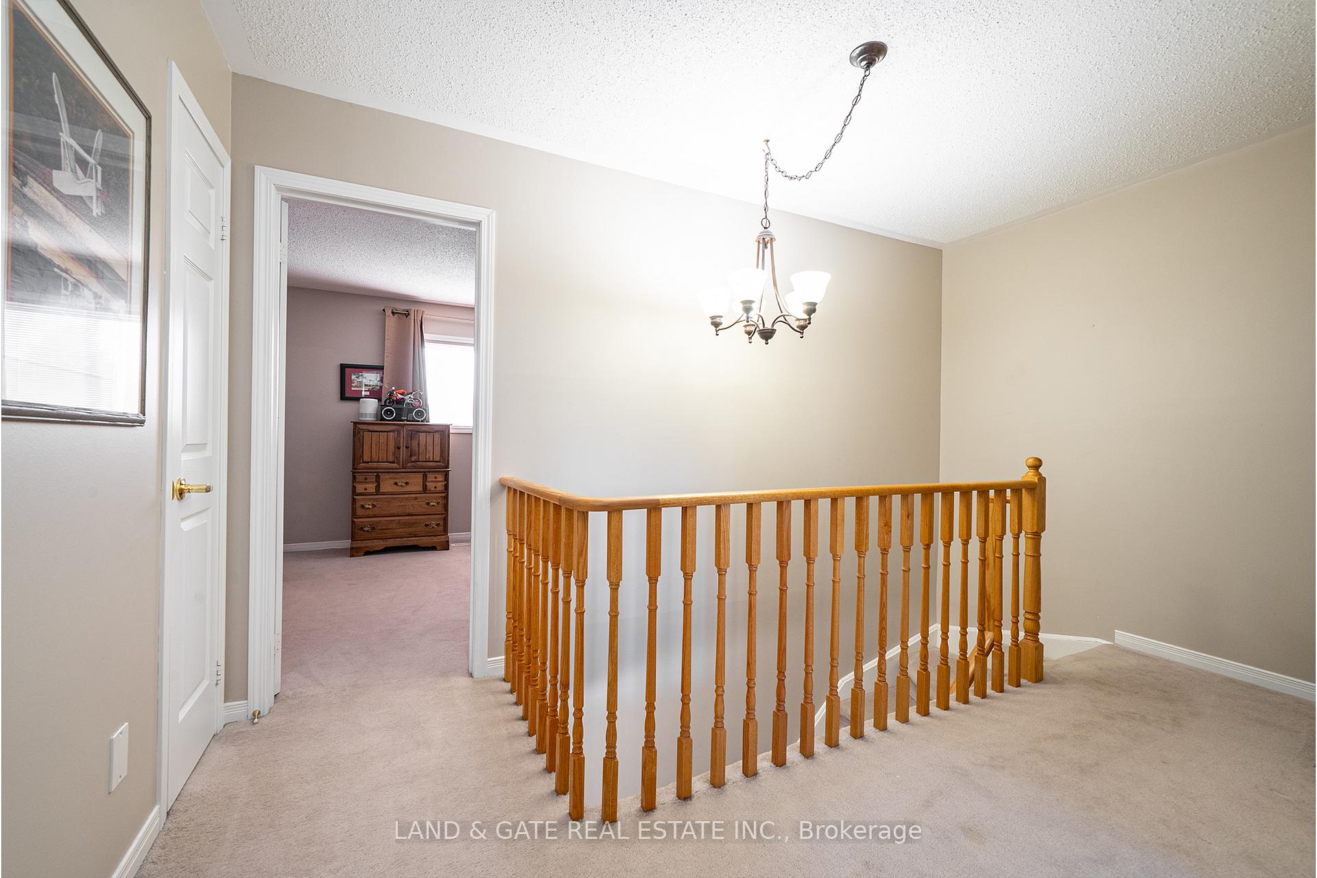 Photo 16 of 1389 Hancox Court, Peterborough, Monaghan Ward 2 — HOMEH
