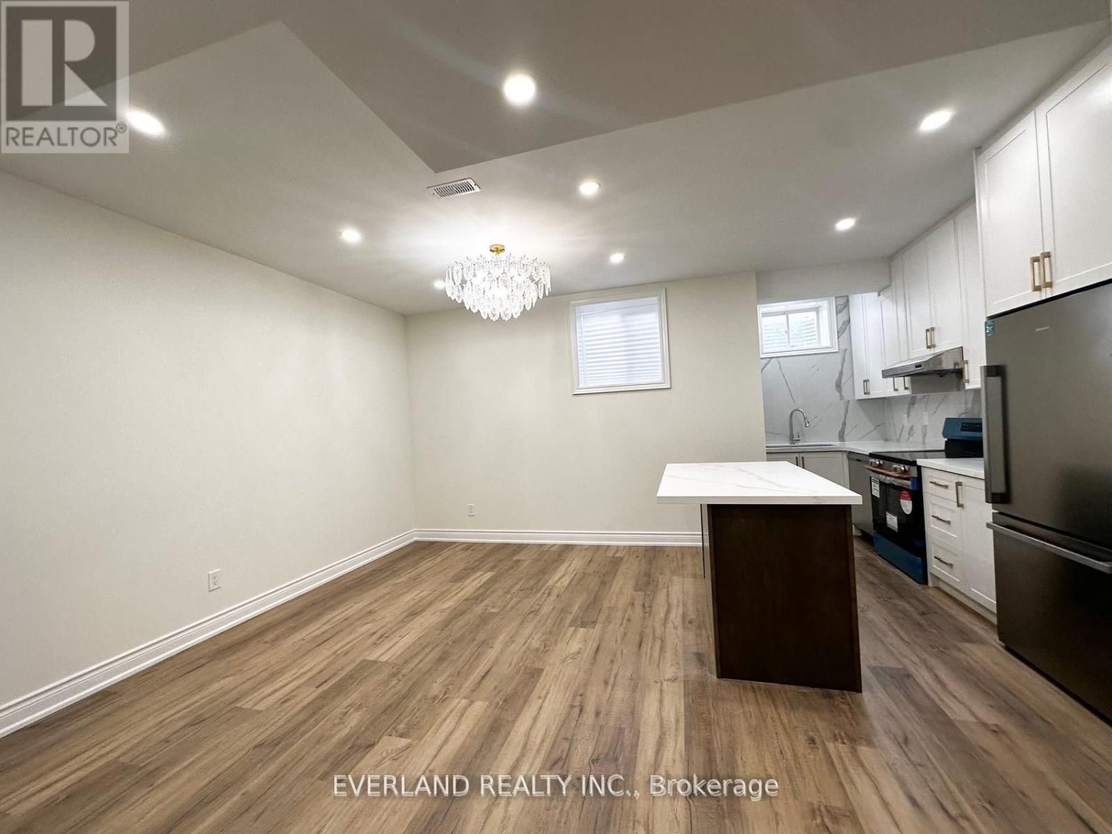 Photo 2 of Unit BM, 211 morning sparrow Drive, Vaughan, Kleinburg — HOMEH