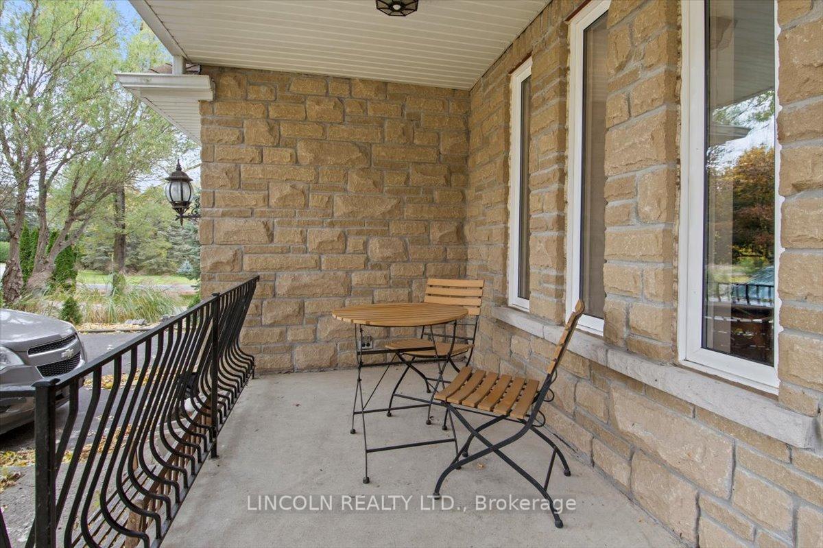 Photo 2 of 458 Rougemount Drive, Pickering, Rosebank — HOMEH