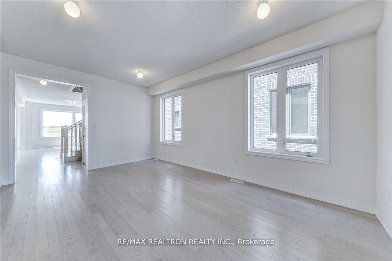 Photo 6 of 2186 Coppermine Street, Oshawa, Kedron — HOMEH