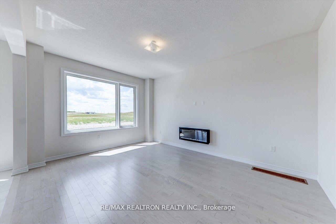 Photo 8 of 2186 Coppermine Street, Oshawa, Kedron — HOMEH