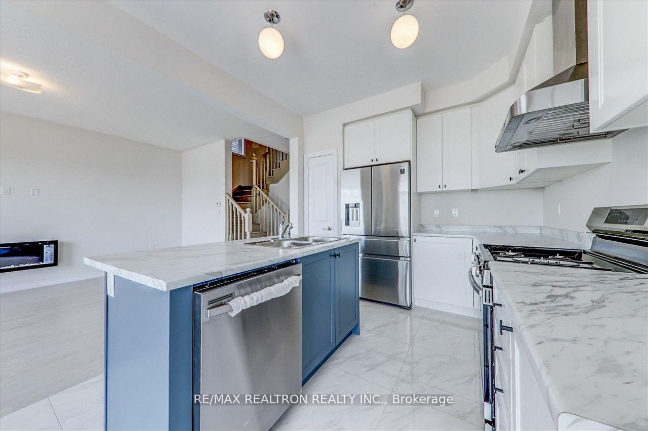 Photo 14 of 2186 Coppermine Street, Oshawa, Kedron — HOMEH