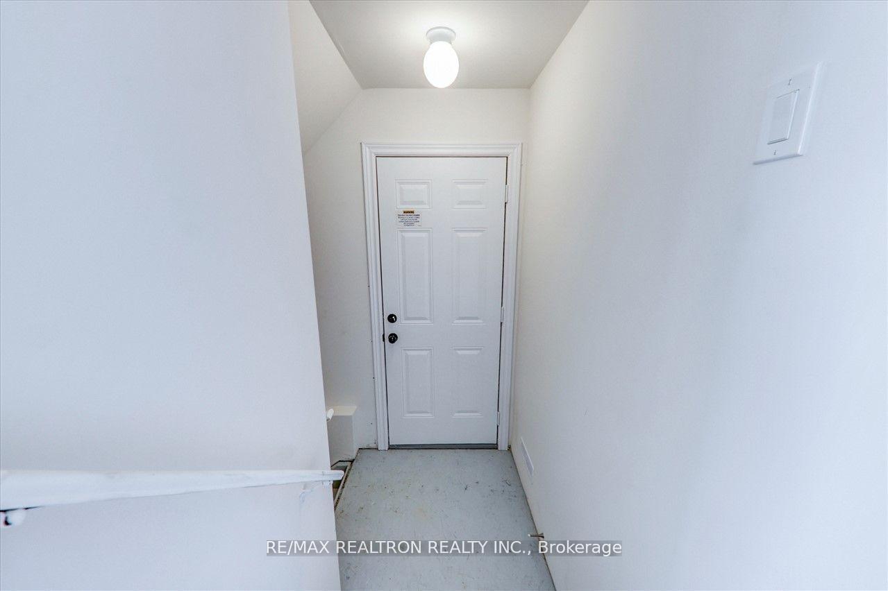 Photo 31 of 2186 Coppermine Street, Oshawa, Kedron — HOMEH