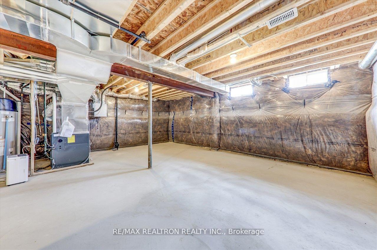 Photo 33 of 2186 Coppermine Street, Oshawa, Kedron — HOMEH