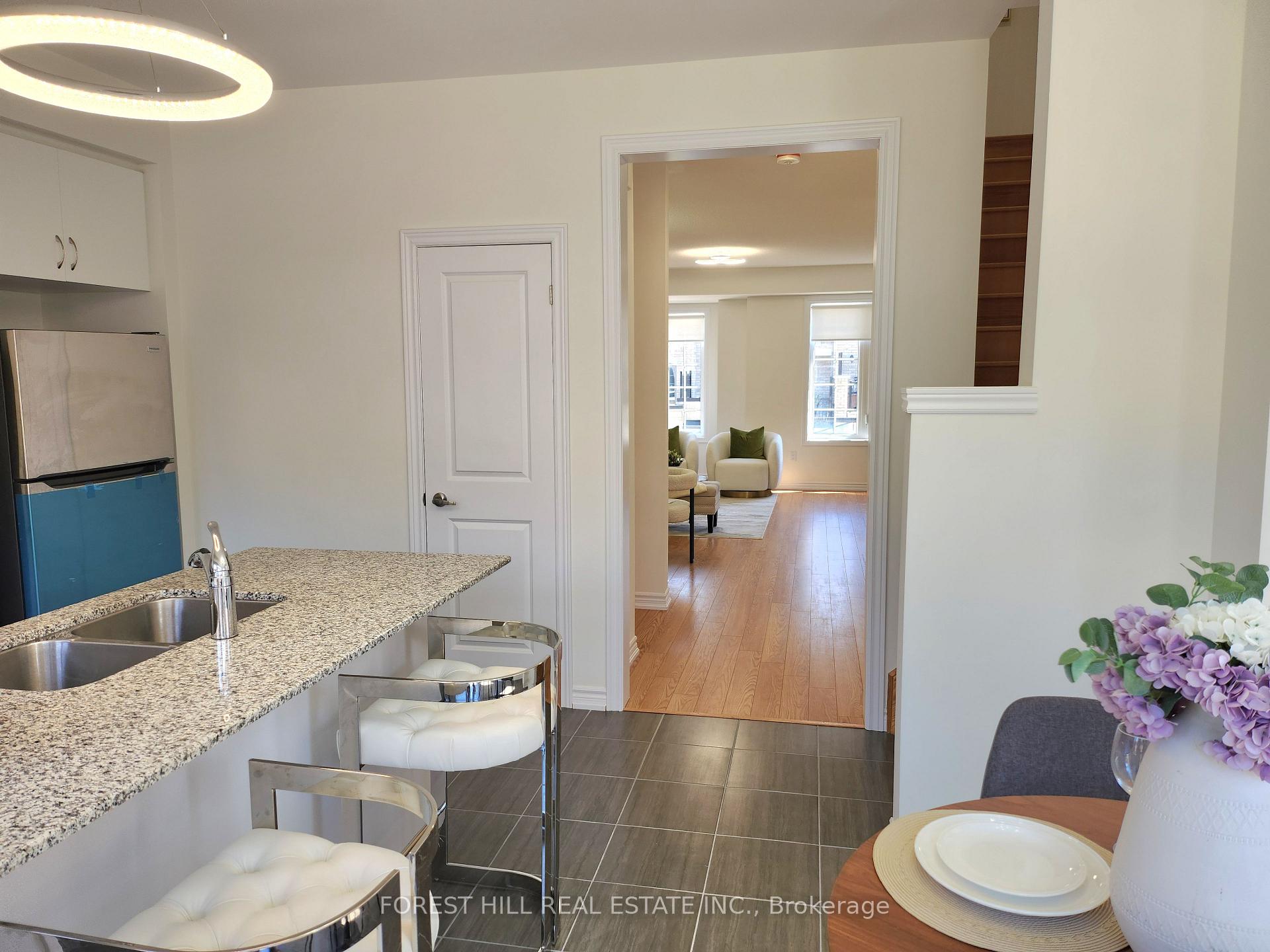Photo 6 of 18 Kingfisher Way, Whitby, Lynde Creek — HOMEH