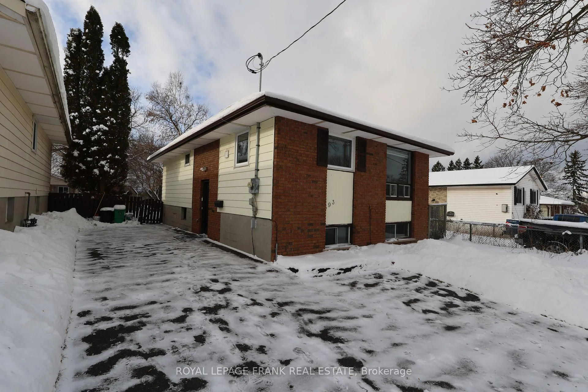 Front of 393 Southpark Drive