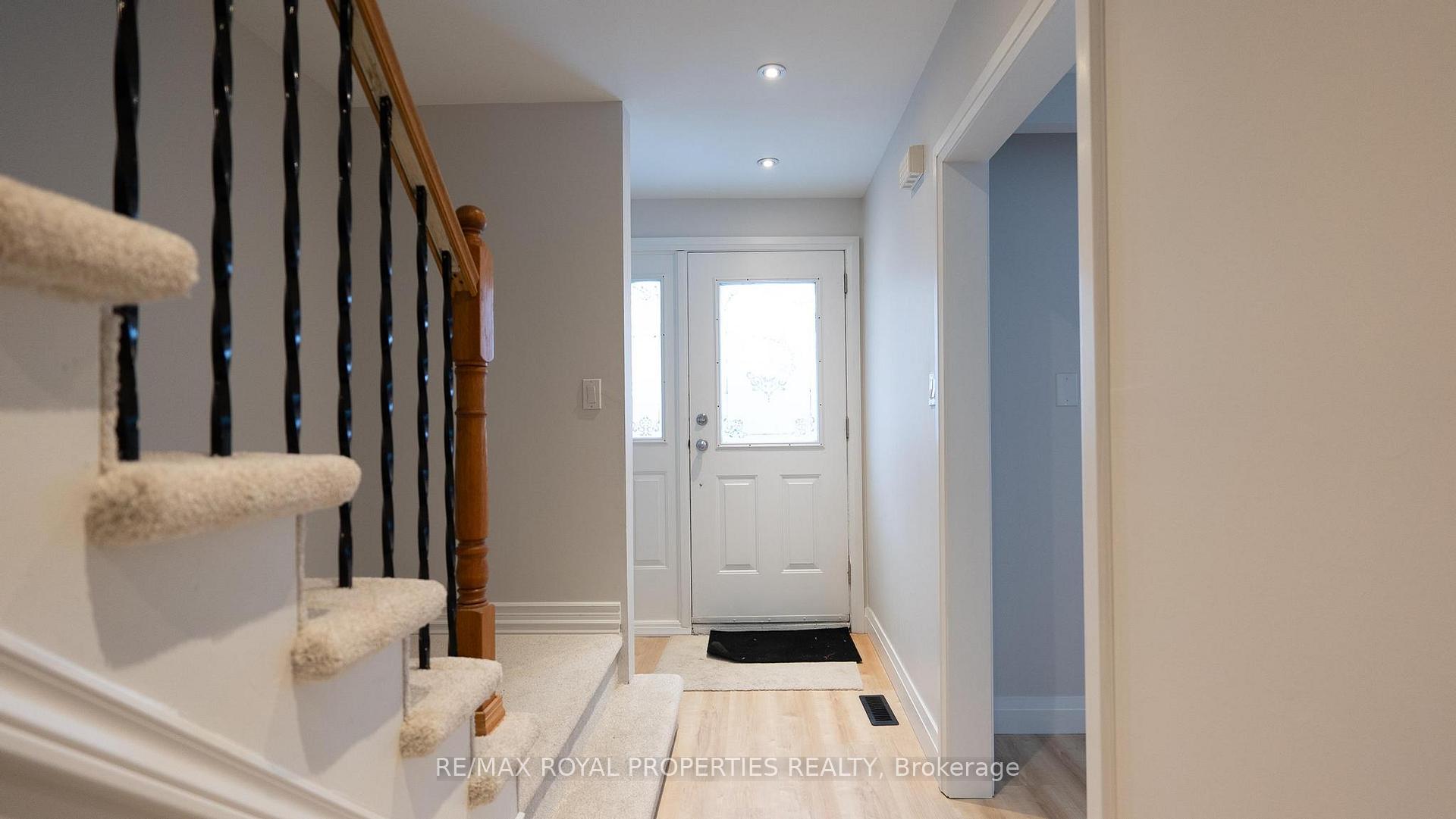 Photo 2 of 1351 Fundy Street, Oshawa, Lakeview — HOMEH