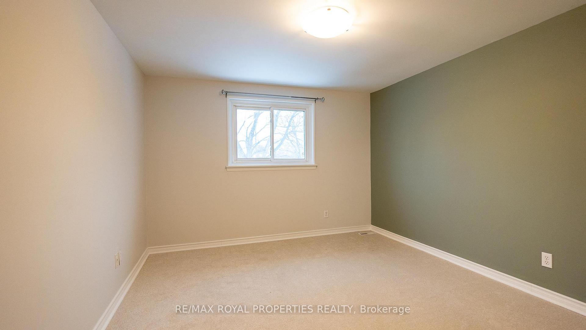 Photo 13 of 1351 Fundy Street, Oshawa, Lakeview — HOMEH