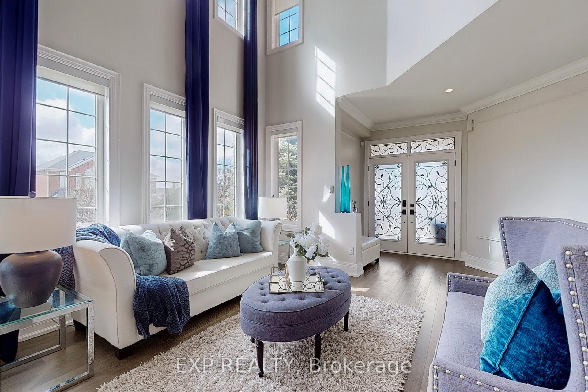 Photo 2 of 50 Splendor Drive, Whitby, Williamsburg — HOMEH