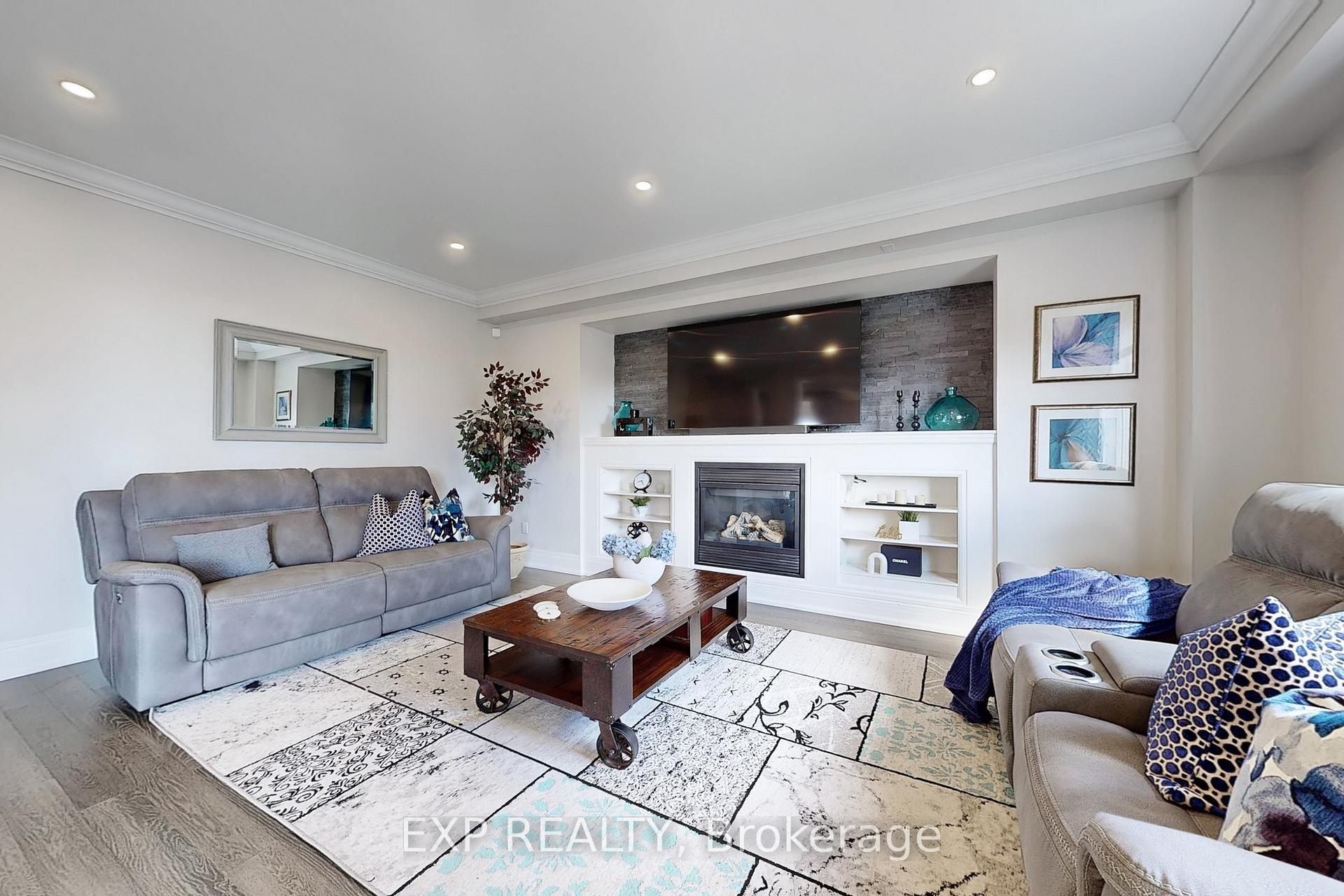 Photo 11 of 50 Splendor Drive, Whitby, Williamsburg — HOMEH