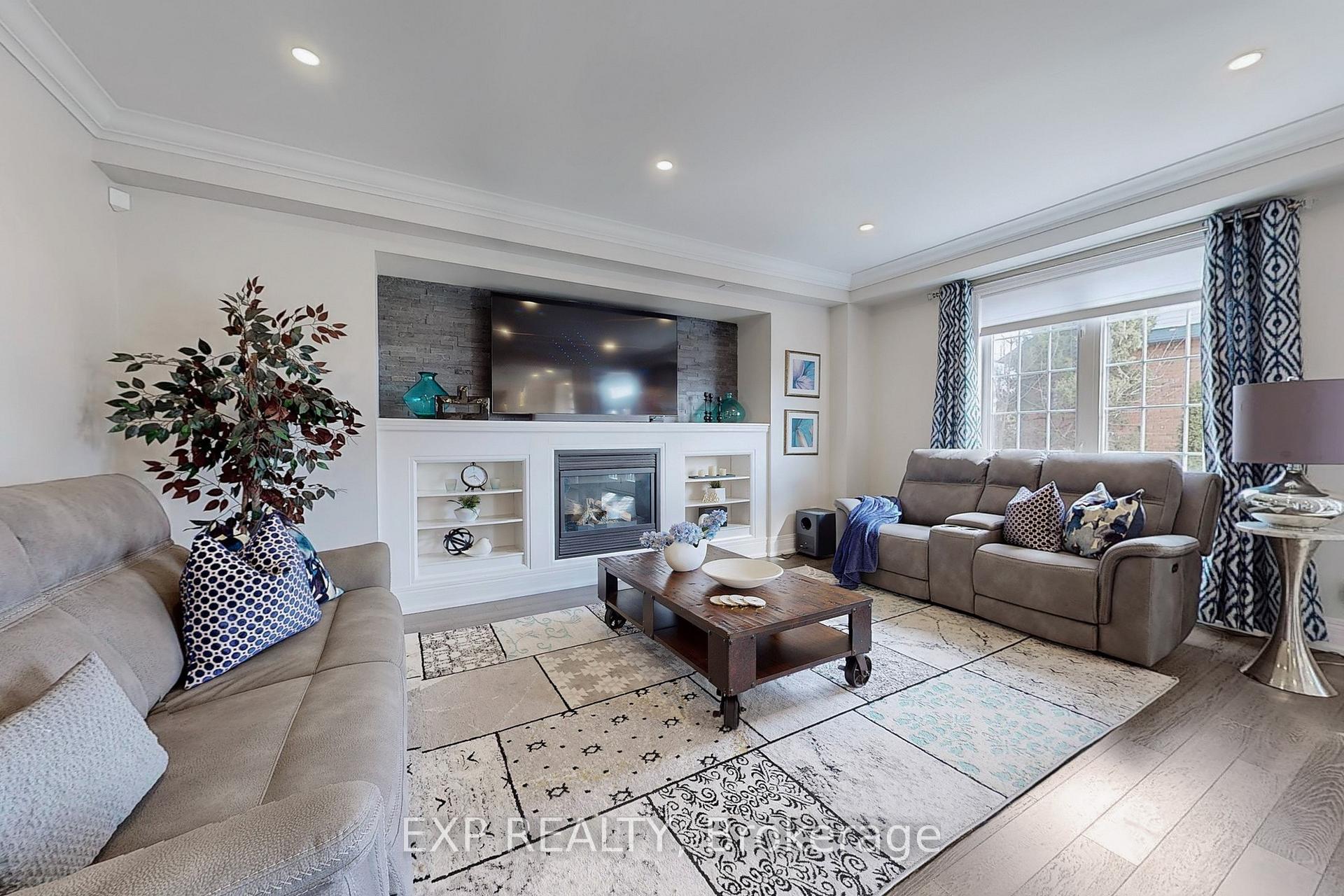 Photo 12 of 50 Splendor Drive, Whitby, Williamsburg — HOMEH