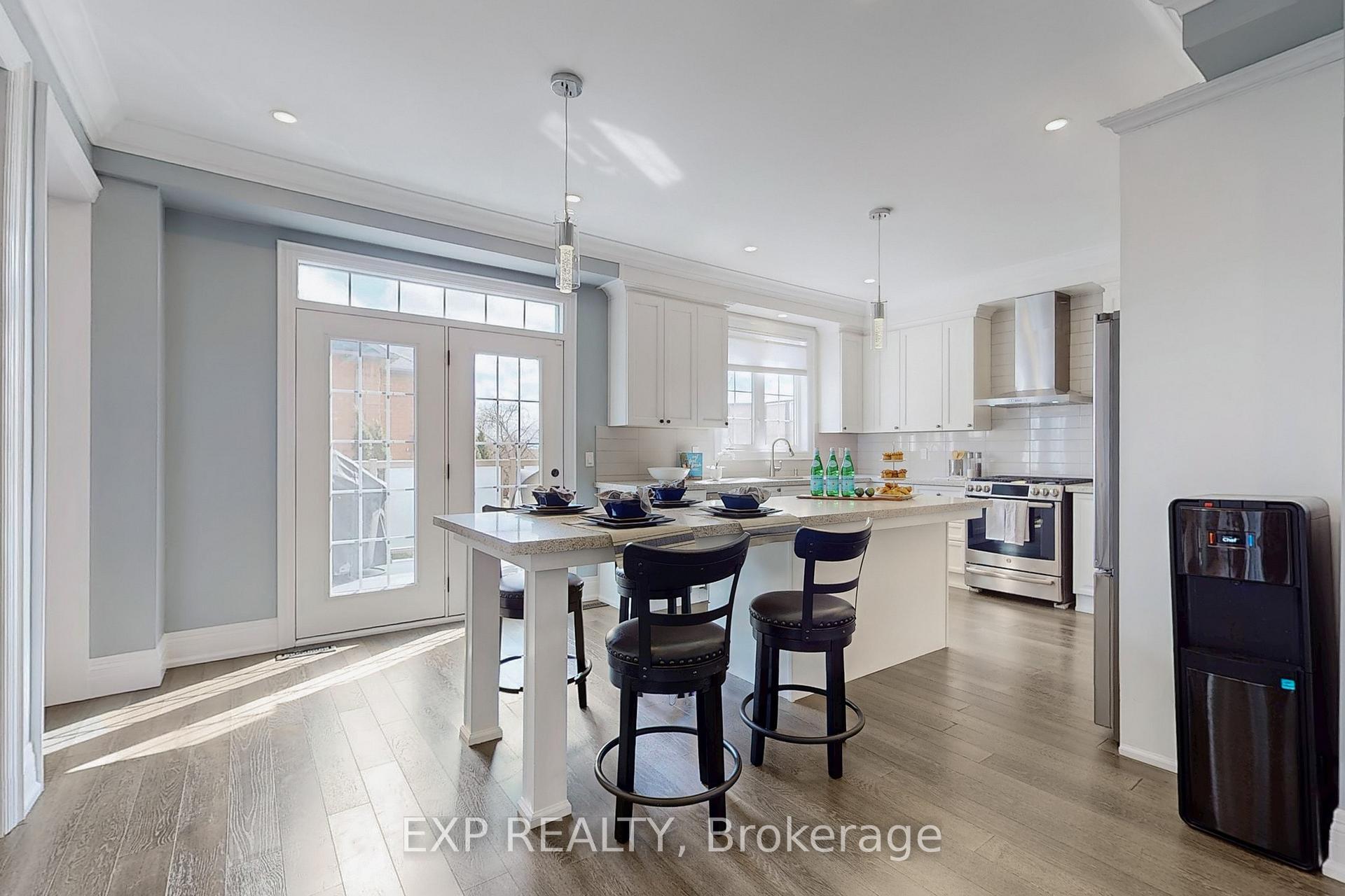 Photo 17 of 50 Splendor Drive, Whitby, Williamsburg — HOMEH