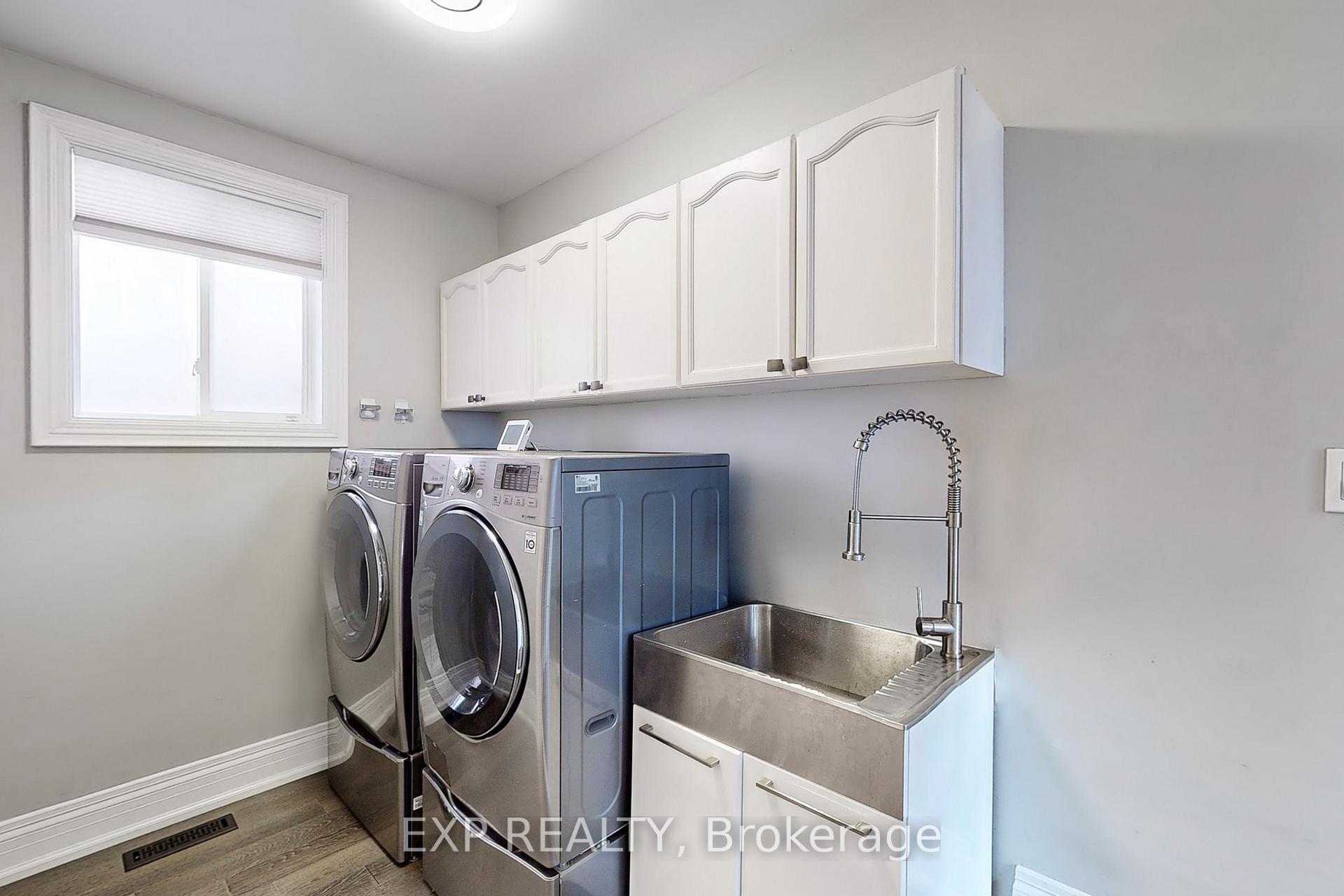 Photo 21 of 50 Splendor Drive, Whitby, Williamsburg — HOMEH