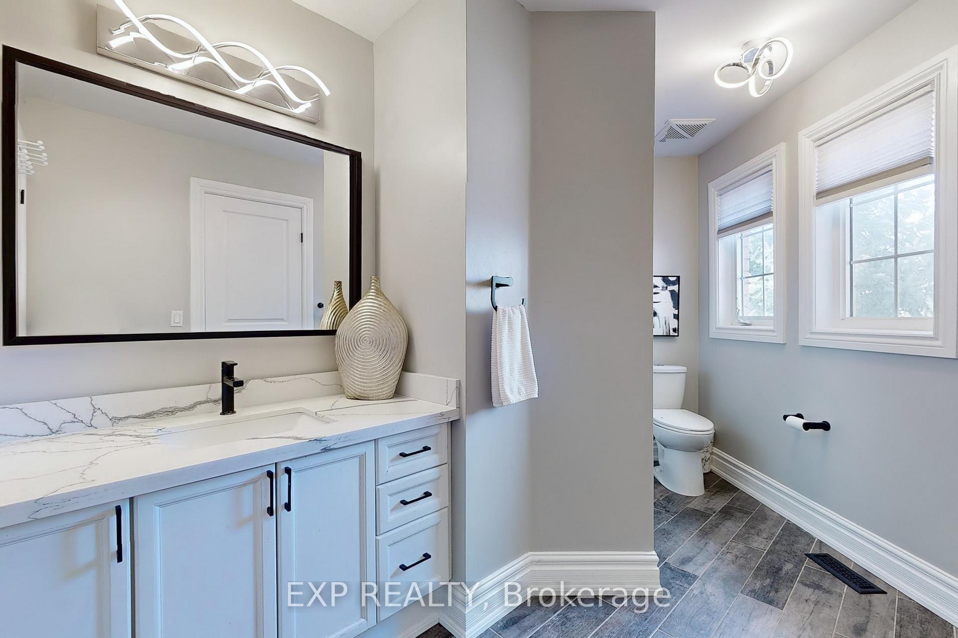 Photo 32 of 50 Splendor Drive, Whitby, Williamsburg — HOMEH