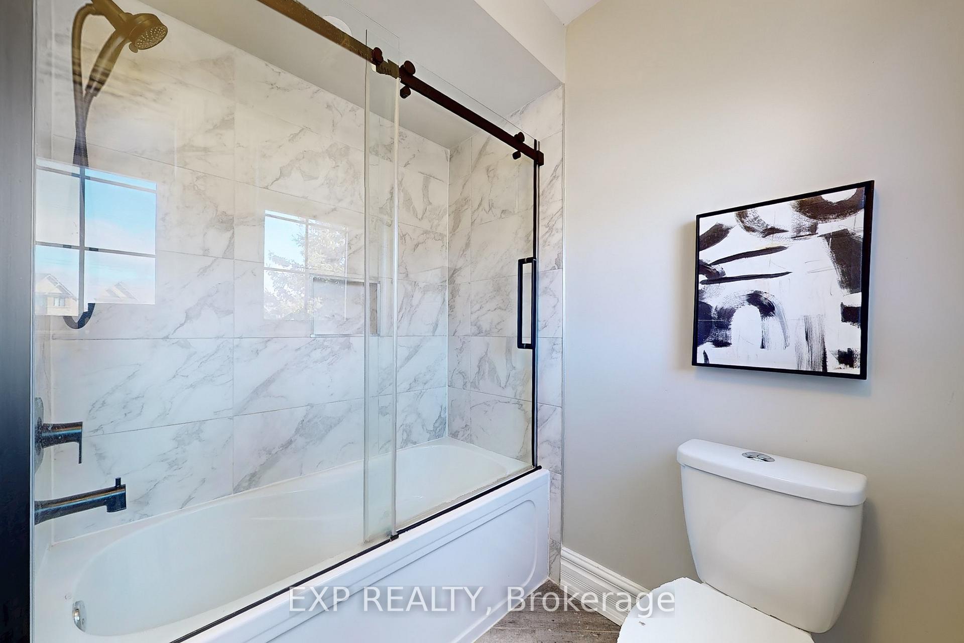 Photo 33 of 50 Splendor Drive, Whitby, Williamsburg — HOMEH