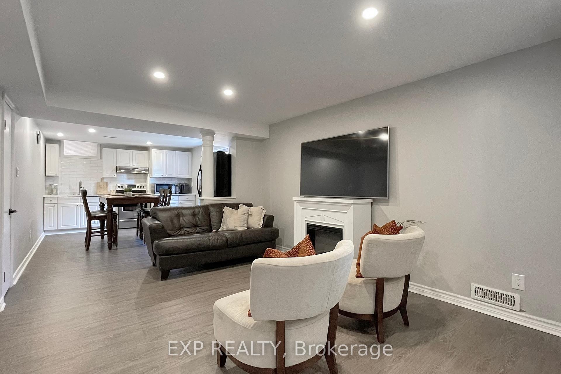 Photo 34 of 50 Splendor Drive, Whitby, Williamsburg — HOMEH