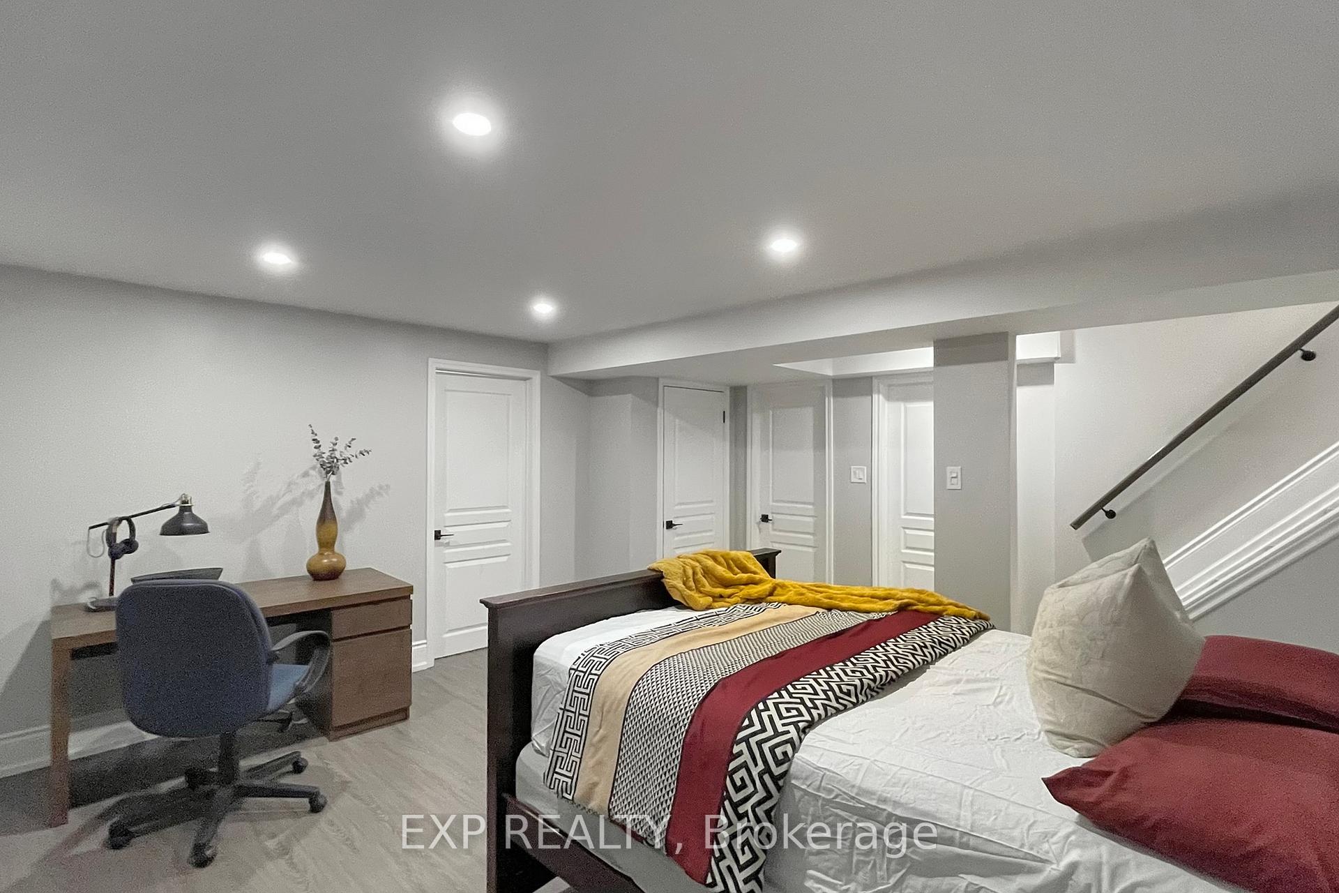 Photo 39 of 50 Splendor Drive, Whitby, Williamsburg — HOMEH