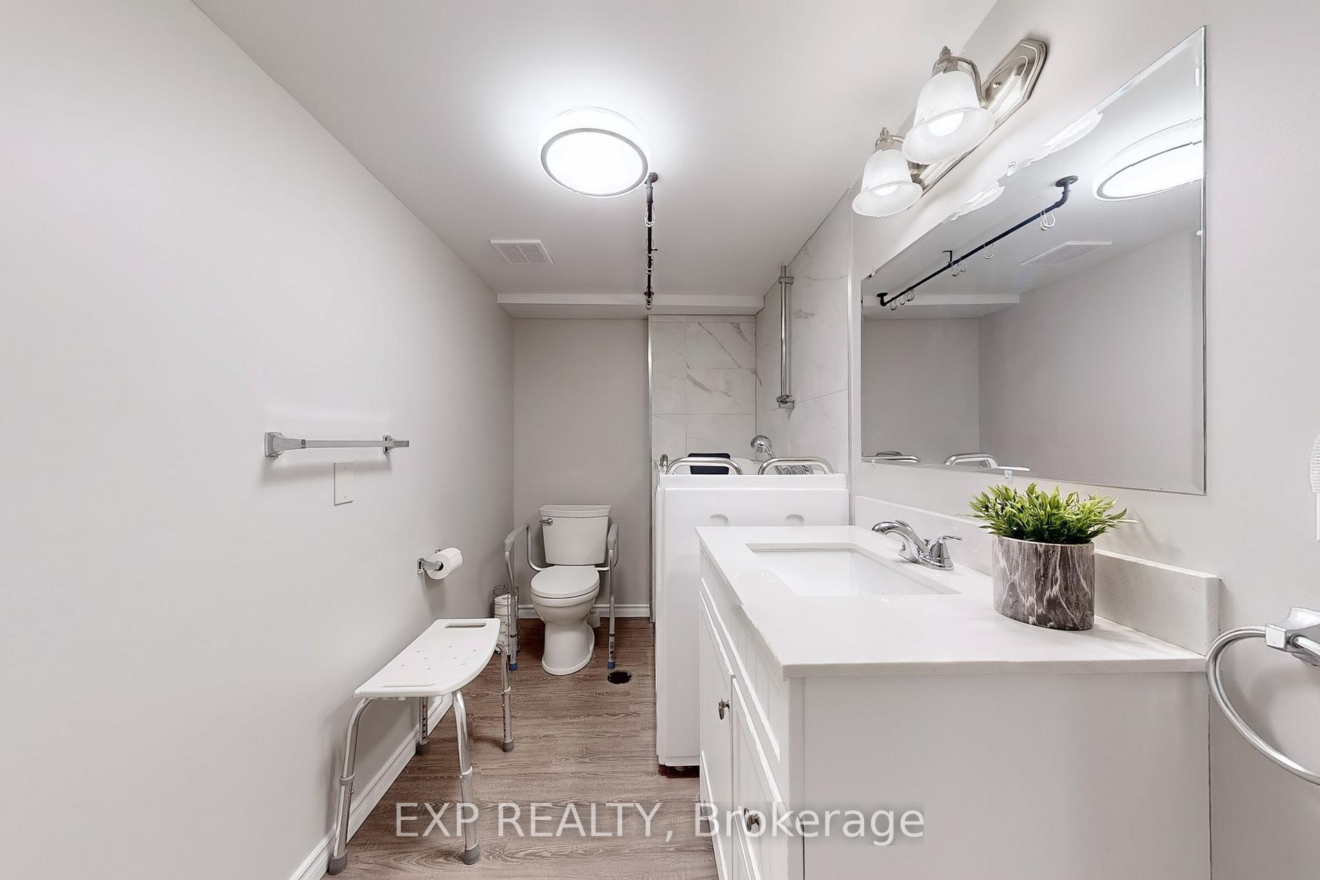 Photo 40 of 50 Splendor Drive, Whitby, Williamsburg — HOMEH
