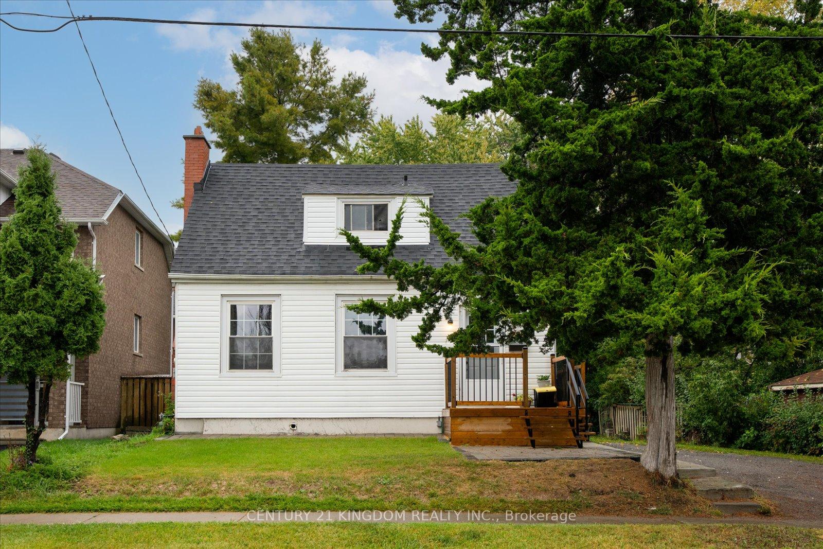 Front of 286 Elmgrove Avenue