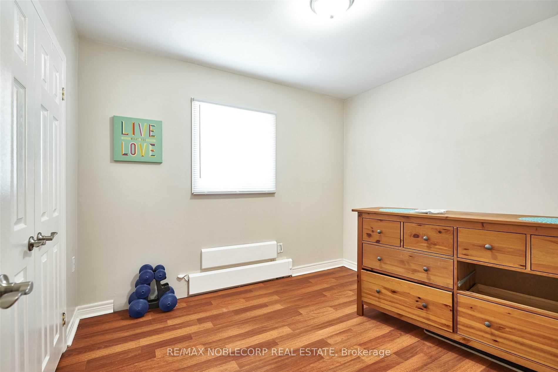 Photo 13 of Unit 6, 362 Elgin Court, Oshawa, McLaughlin — HOMEH