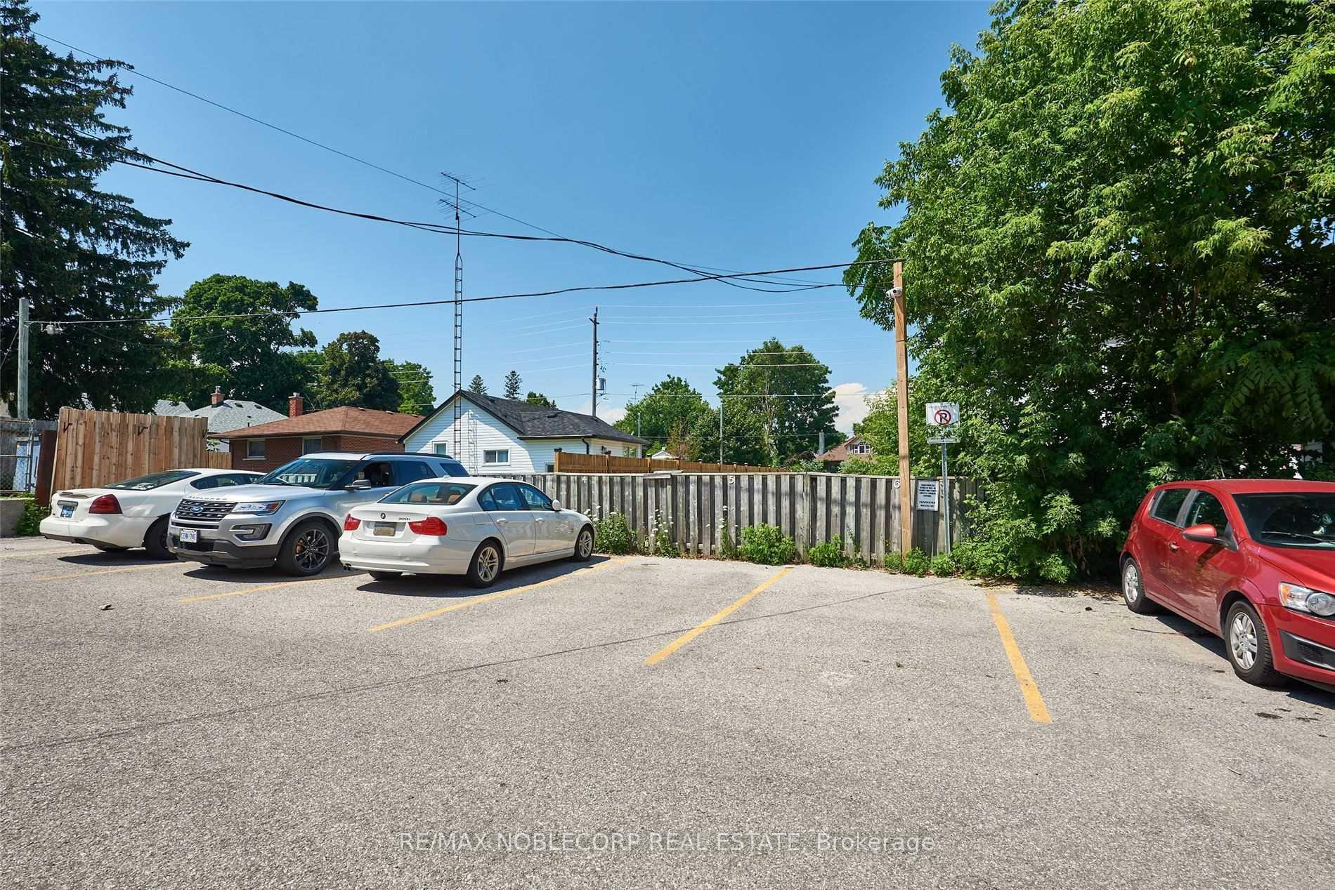 Photo 20 of Unit 6, 362 Elgin Court, Oshawa, McLaughlin — HOMEH
