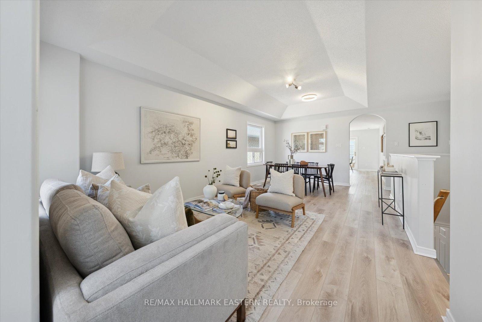 Photo 8 of 2431 Marsdale Drive, Peterborough, Ashburnham Ward 4 — HOMEH