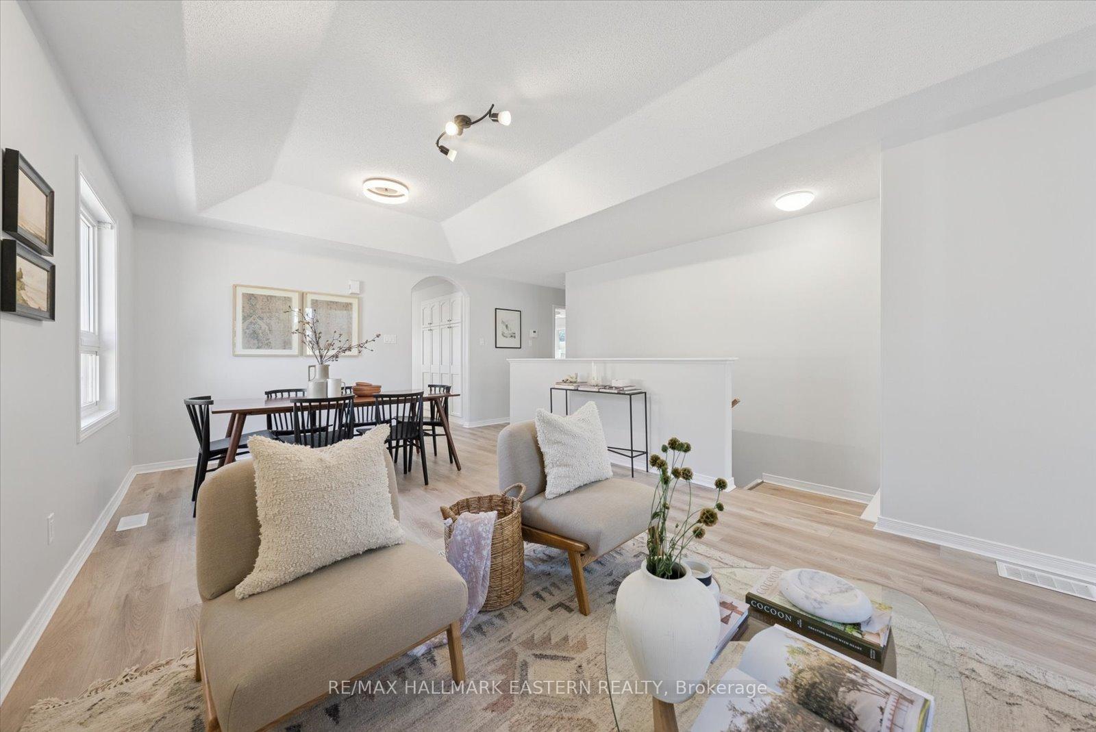 Photo 9 of 2431 Marsdale Drive, Peterborough, Ashburnham Ward 4 — HOMEH
