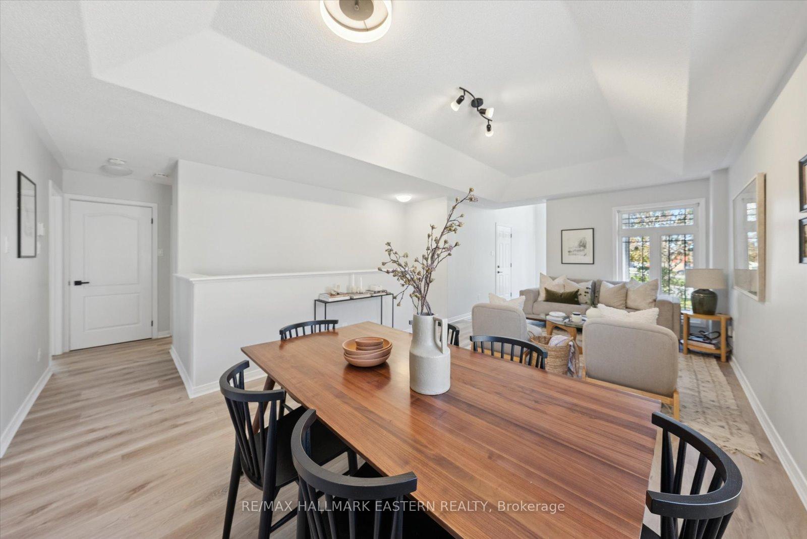Photo 11 of 2431 Marsdale Drive, Peterborough, Ashburnham Ward 4 — HOMEH