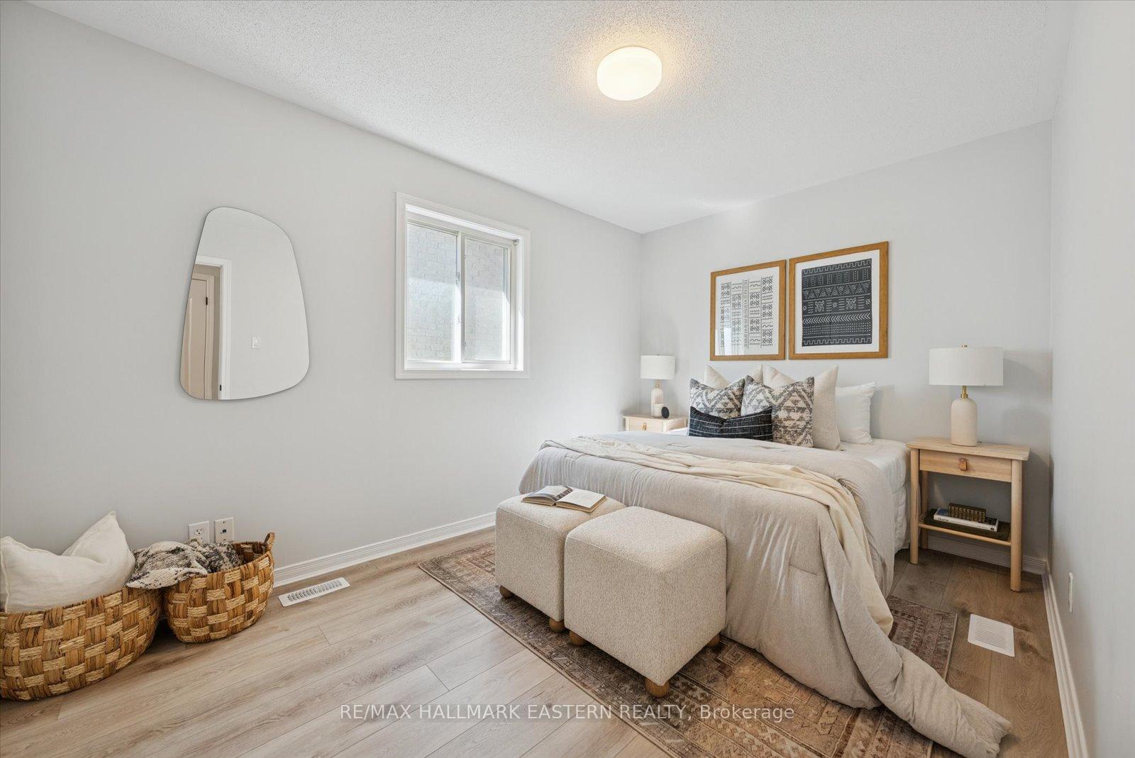 Photo 29 of 2431 Marsdale Drive, Peterborough, Ashburnham Ward 4 — HOMEH
