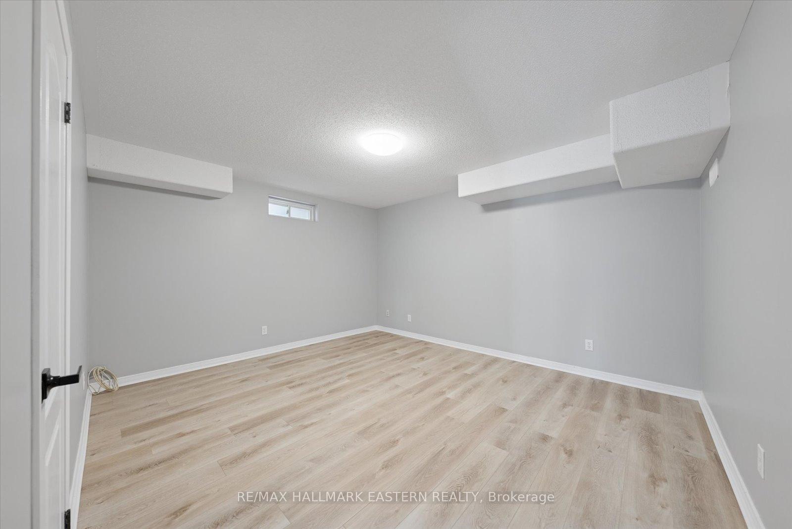 Photo 41 of 2431 Marsdale Drive, Peterborough, Ashburnham Ward 4 — HOMEH