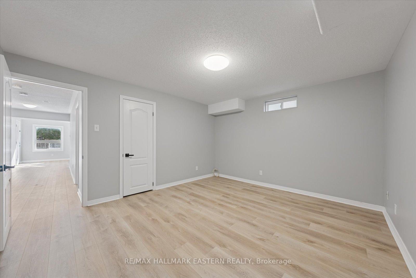 Photo 42 of 2431 Marsdale Drive, Peterborough, Ashburnham Ward 4 — HOMEH