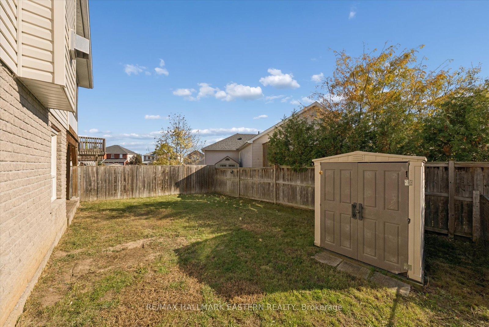 Photo 47 of 2431 Marsdale Drive, Peterborough, Ashburnham Ward 4 — HOMEH