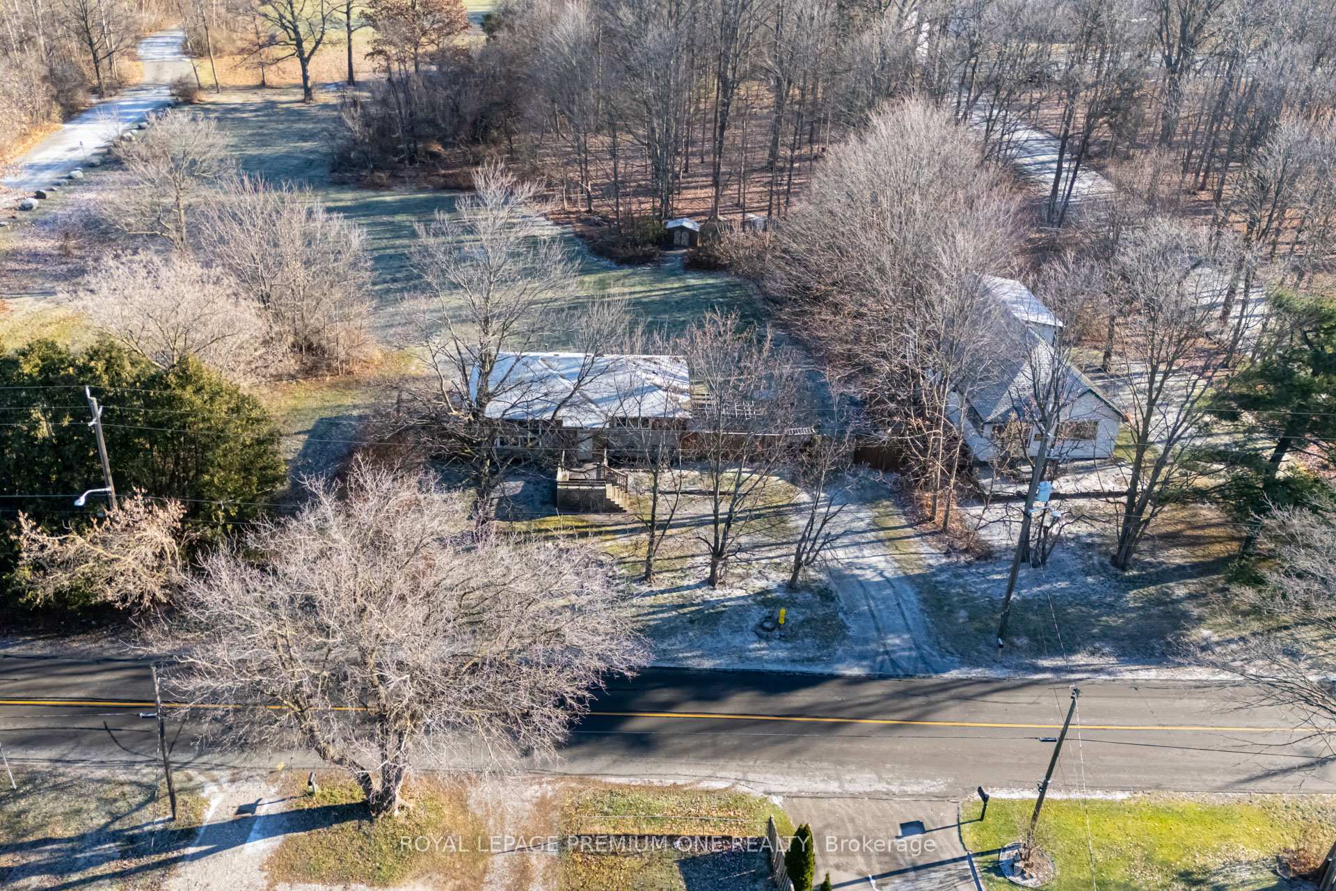 Photo 1 of 7511 Kipling Avenue, Vaughan, Vaughan Grove — HOMEH