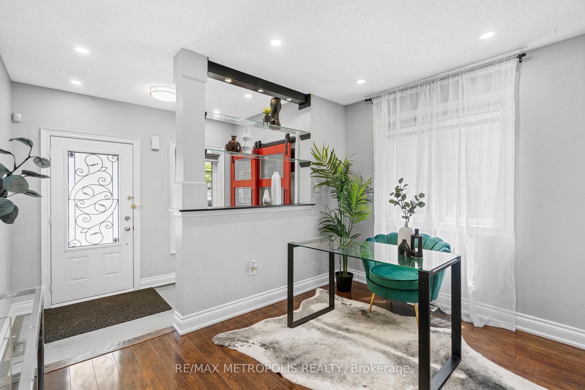 Photo 6 of 26 Kinrade Crescent, Ajax, Central East — HOMEH