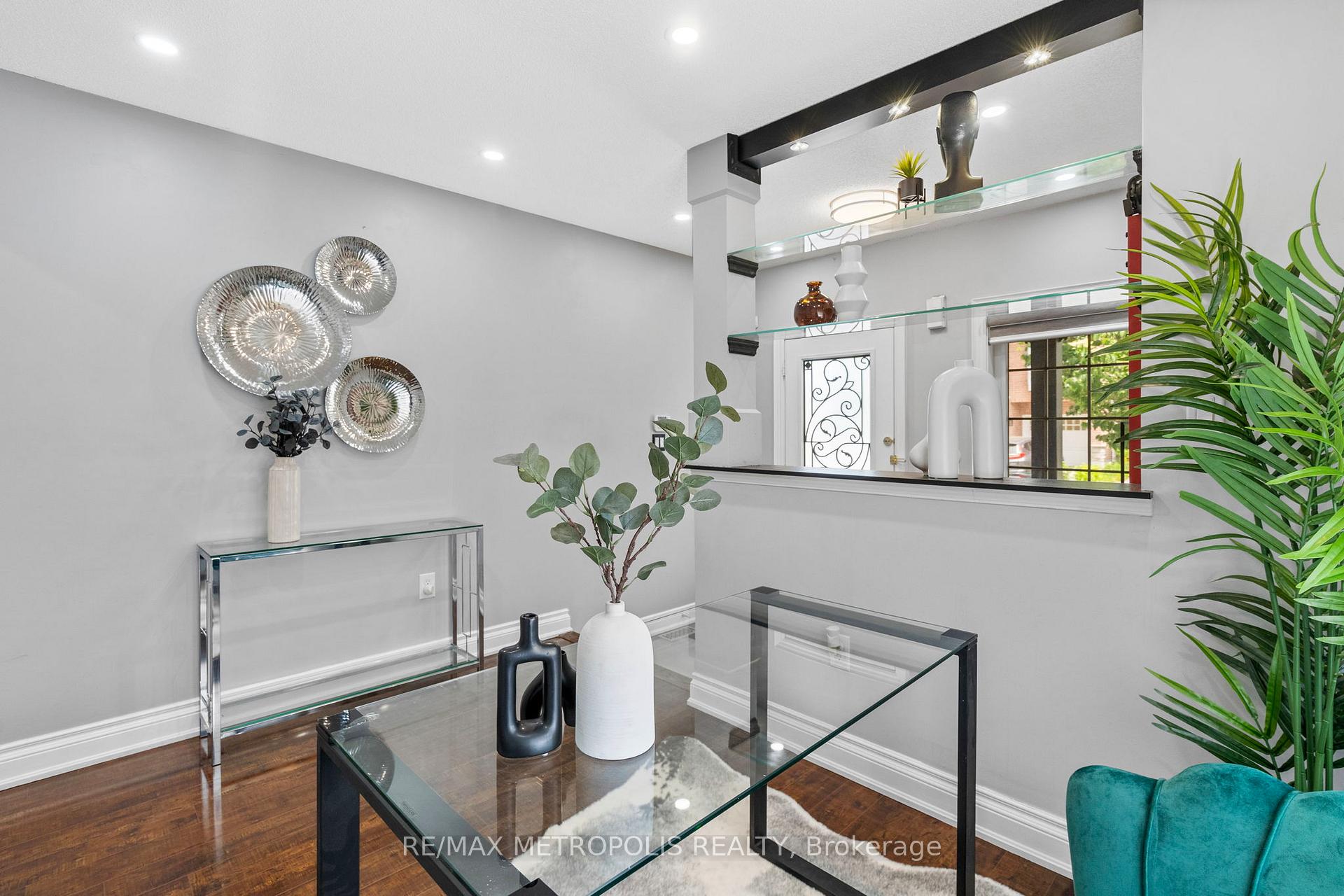 Photo 5 of 26 Kinrade Crescent, Ajax, Central East — HOMEH