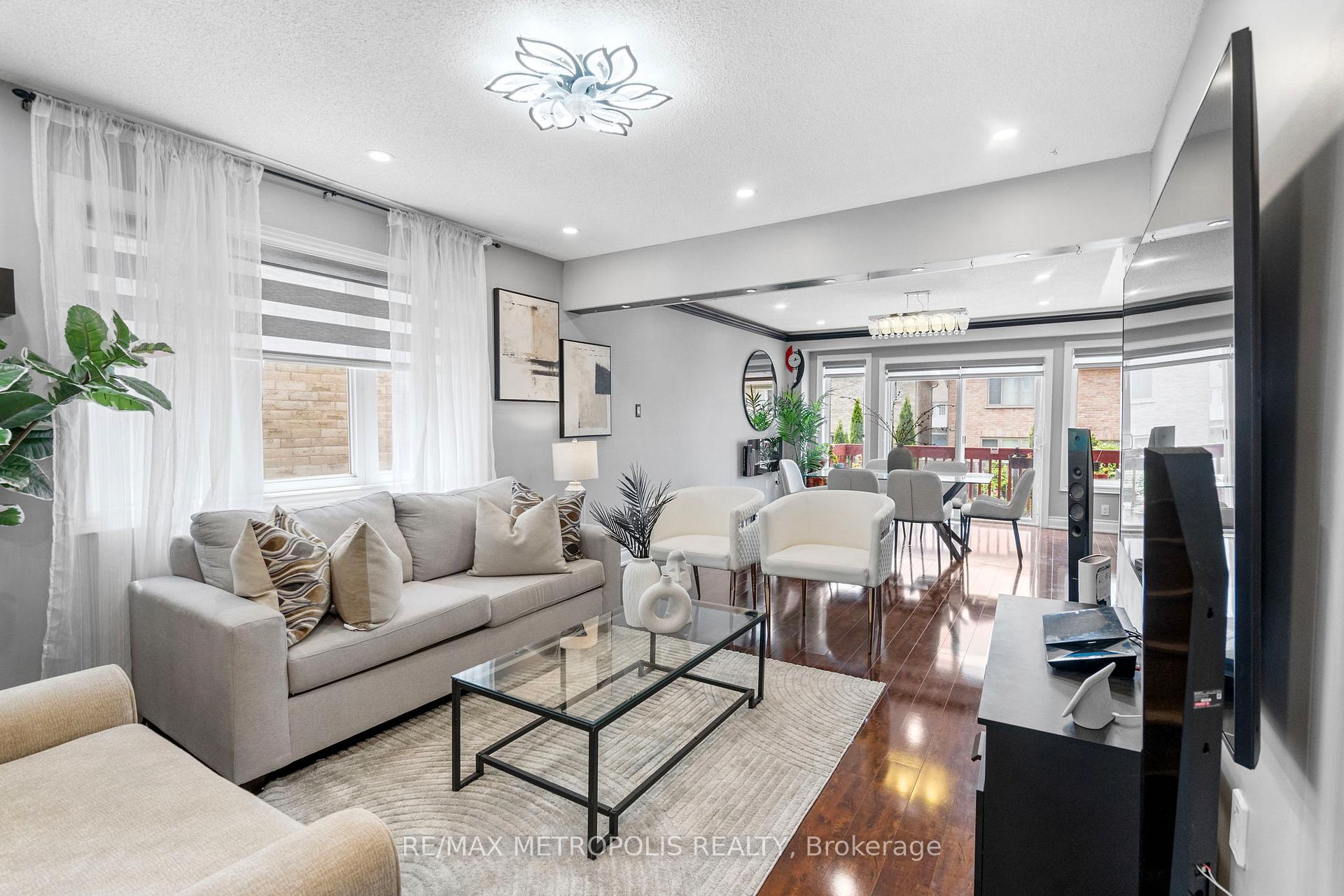 Photo 9 of 26 Kinrade Crescent, Ajax, Central East — HOMEH