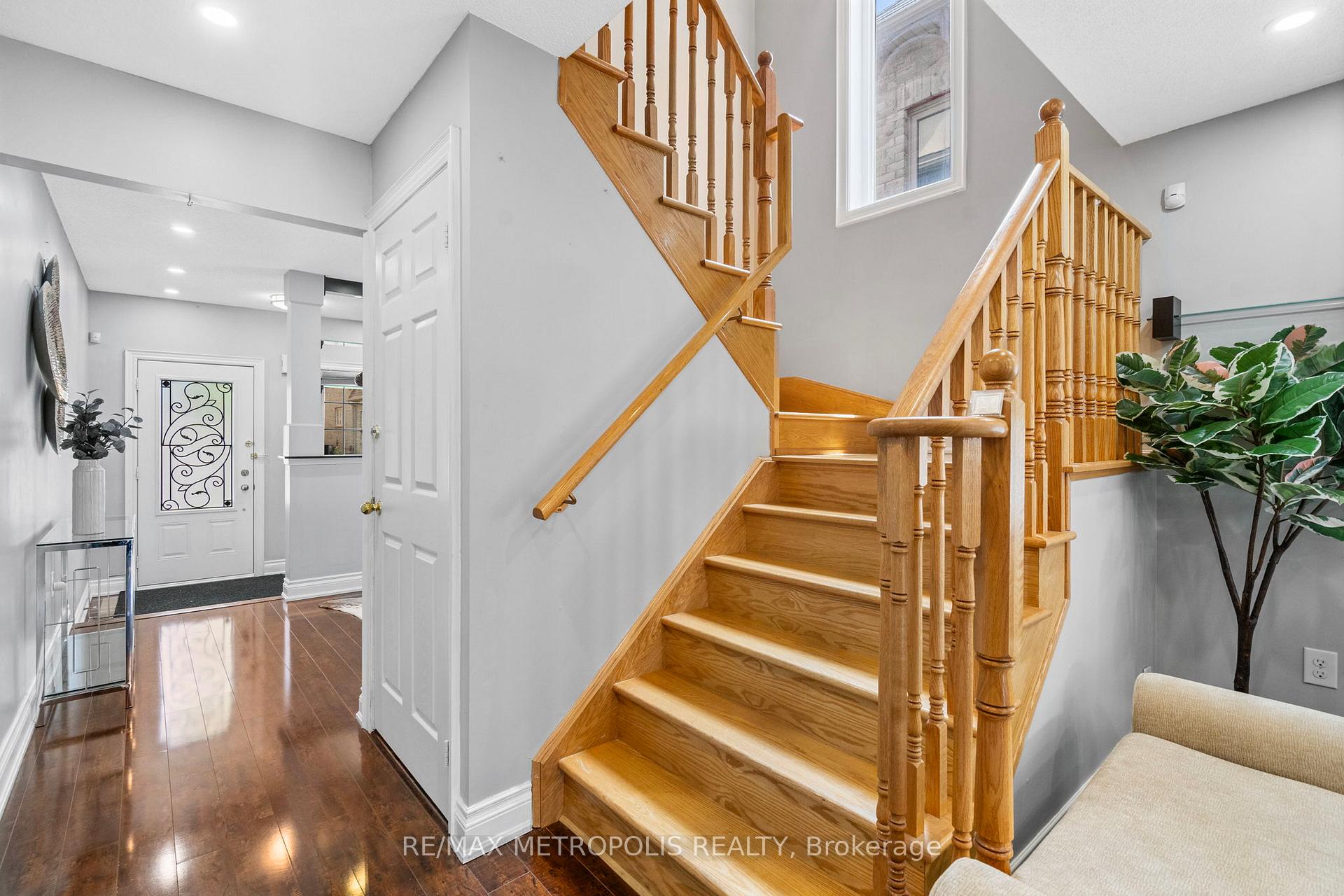 Photo 19 of 26 Kinrade Crescent, Ajax, Central East — HOMEH
