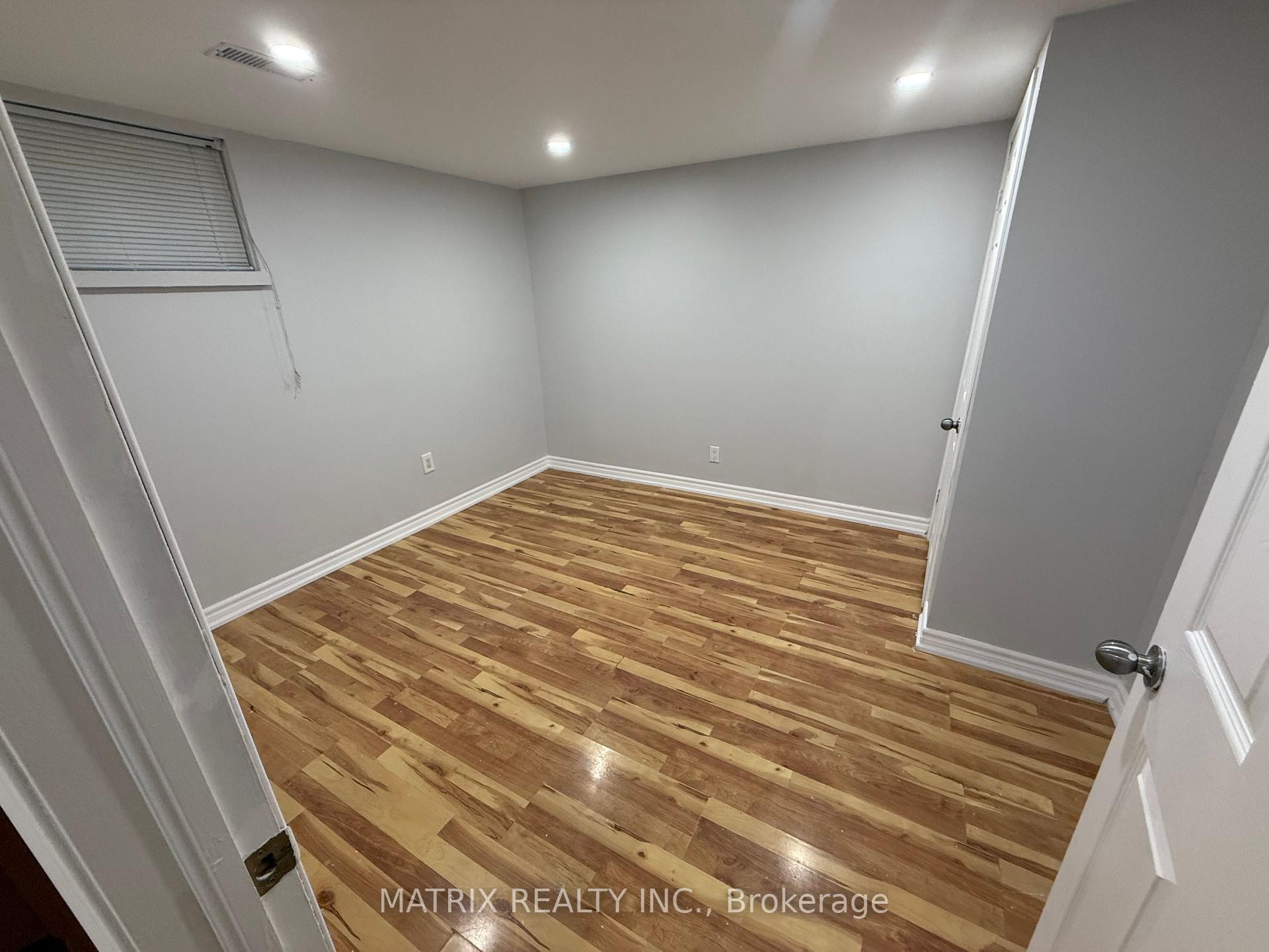 Photo 6 of 652 Olive Avenue, Oshawa, Donevan — HOMEH