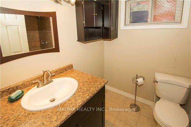 Photo 8 of 652 Olive Avenue, Oshawa, Donevan — HOMEH