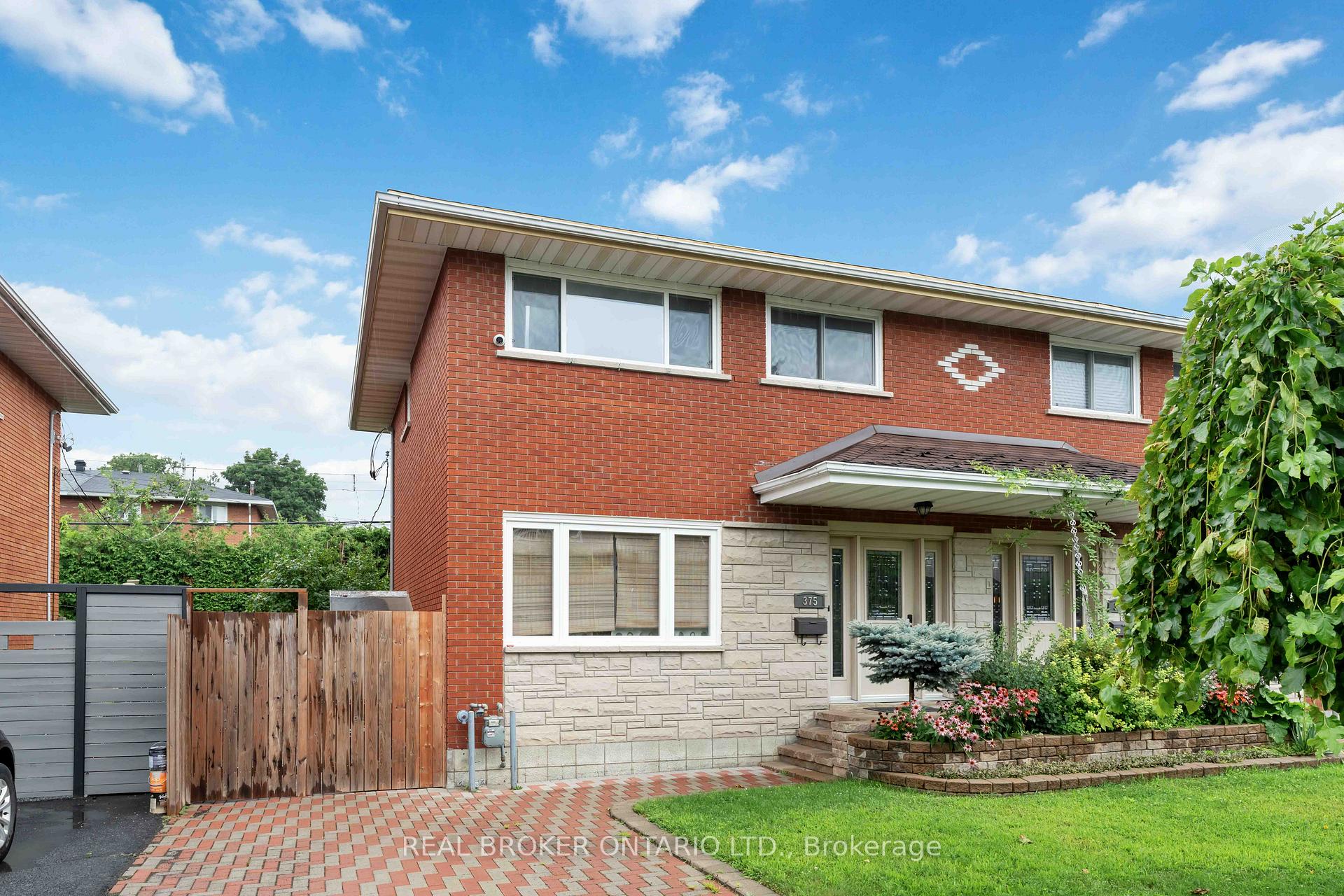 Photo 3 of 375 Zephyr Avenue, Ottawa, Britannia — HOMEH