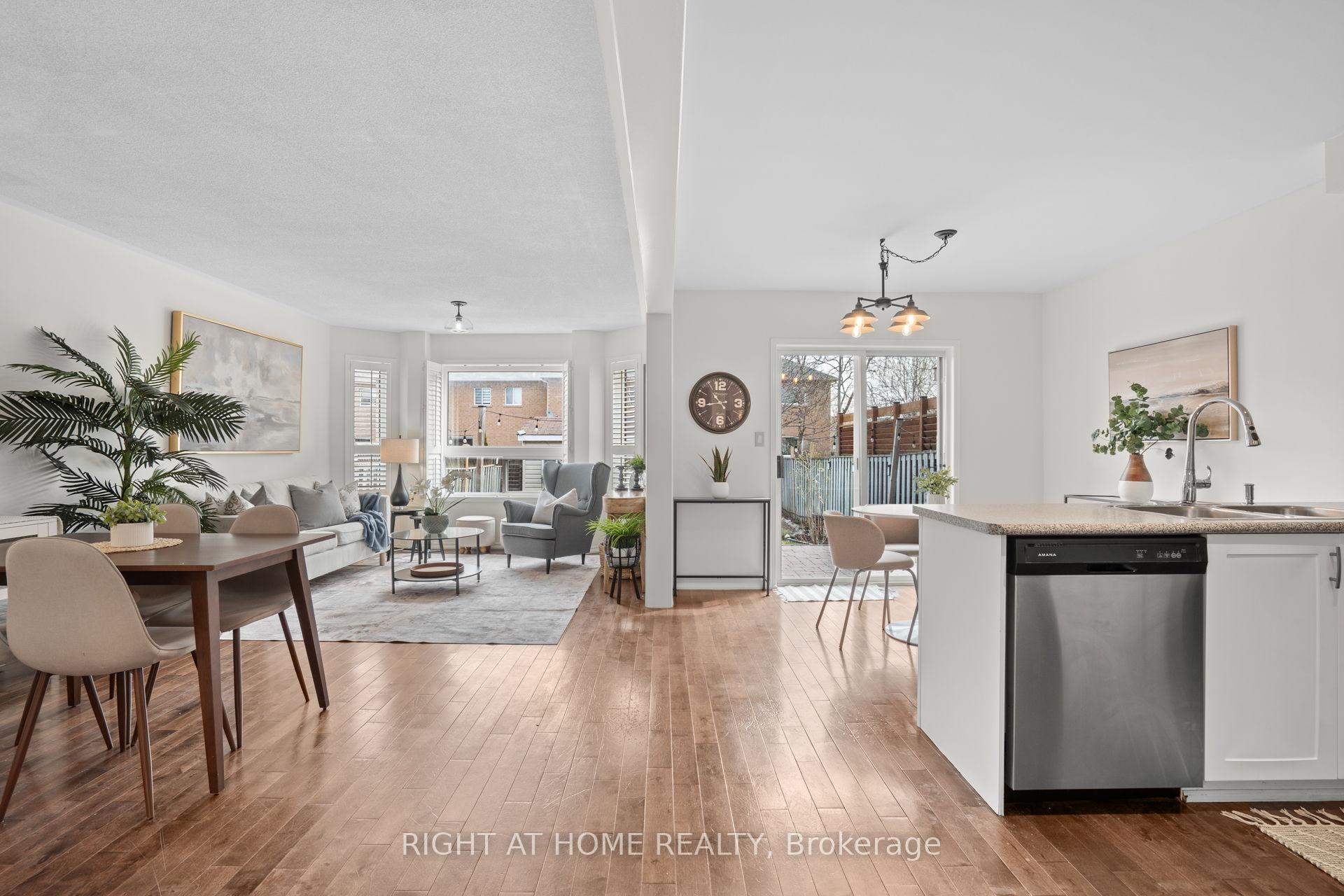 Photo 6 of 107 St Thomas Street, Whitby, Brooklin — HOMEH