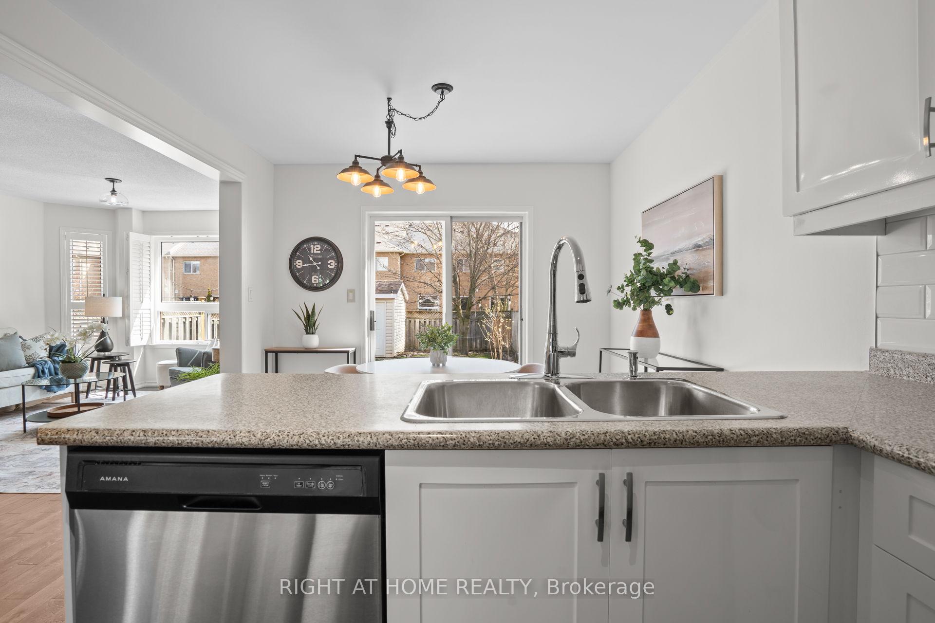 Photo 16 of 107 St Thomas Street, Whitby, Brooklin — HOMEH