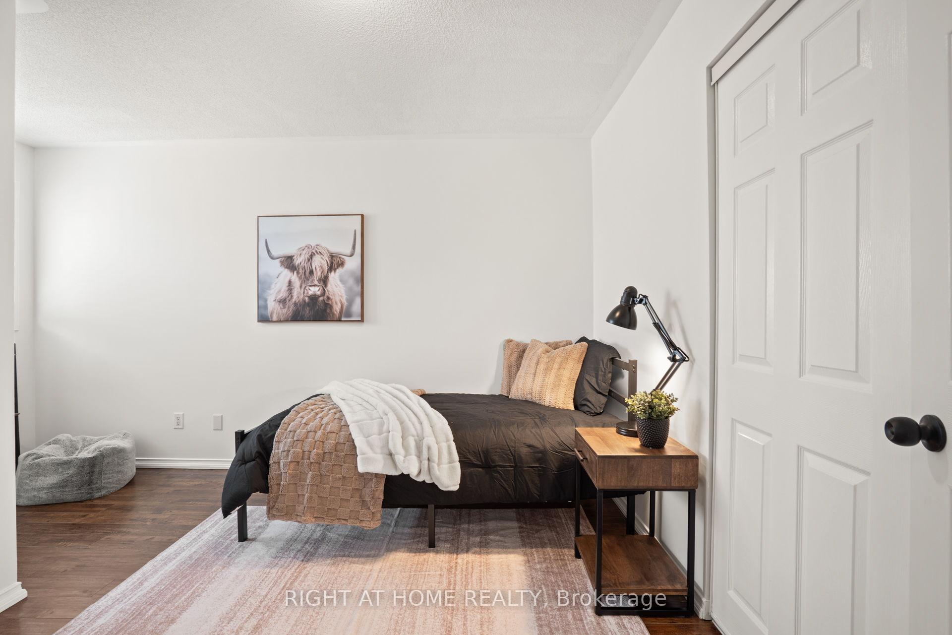 Photo 30 of 107 St Thomas Street, Whitby, Brooklin — HOMEH