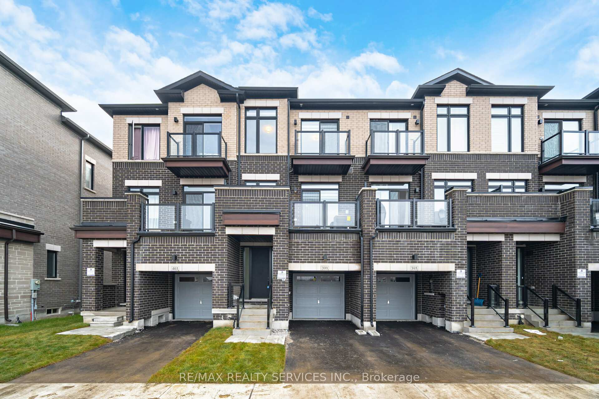 Photo 1 of 399 Tennant Circle, Vaughan, Vellore Village — HOMEH