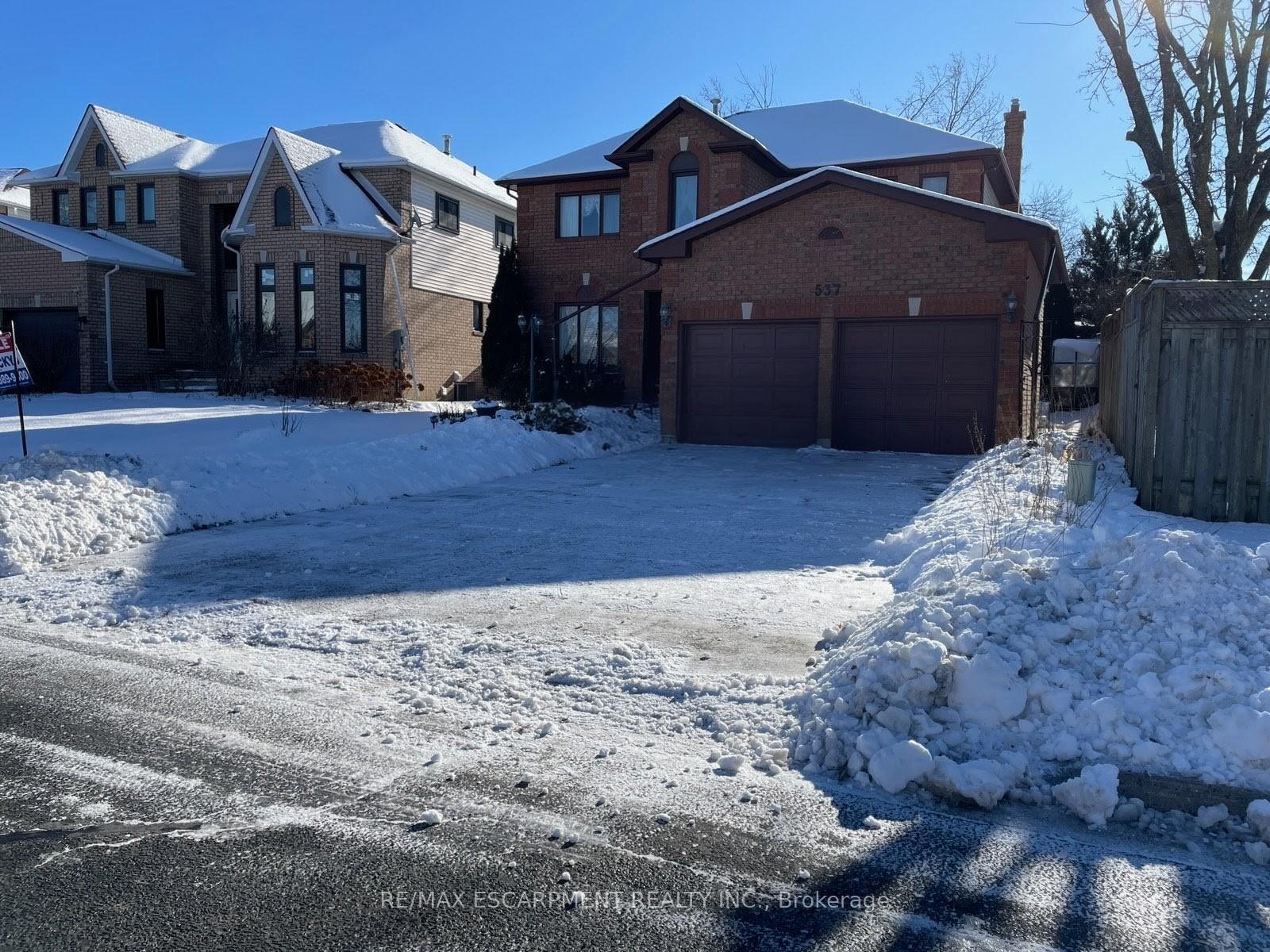 Photo 2 of 537 Westman Avenue, Peterborough, Otonabee Ward 1 — HOMEH