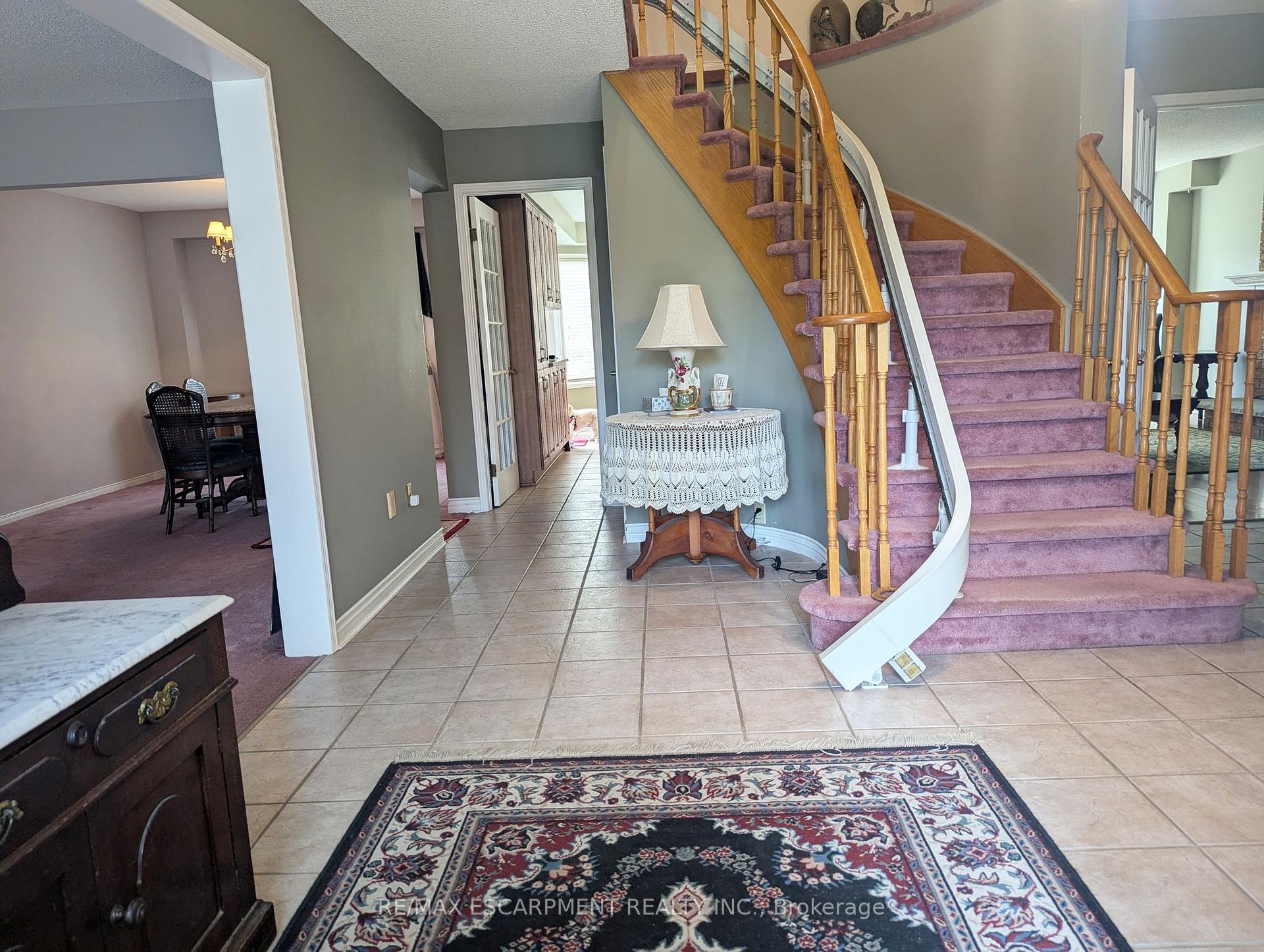 Photo 8 of 537 Westman Avenue, Peterborough, Otonabee Ward 1 — HOMEH