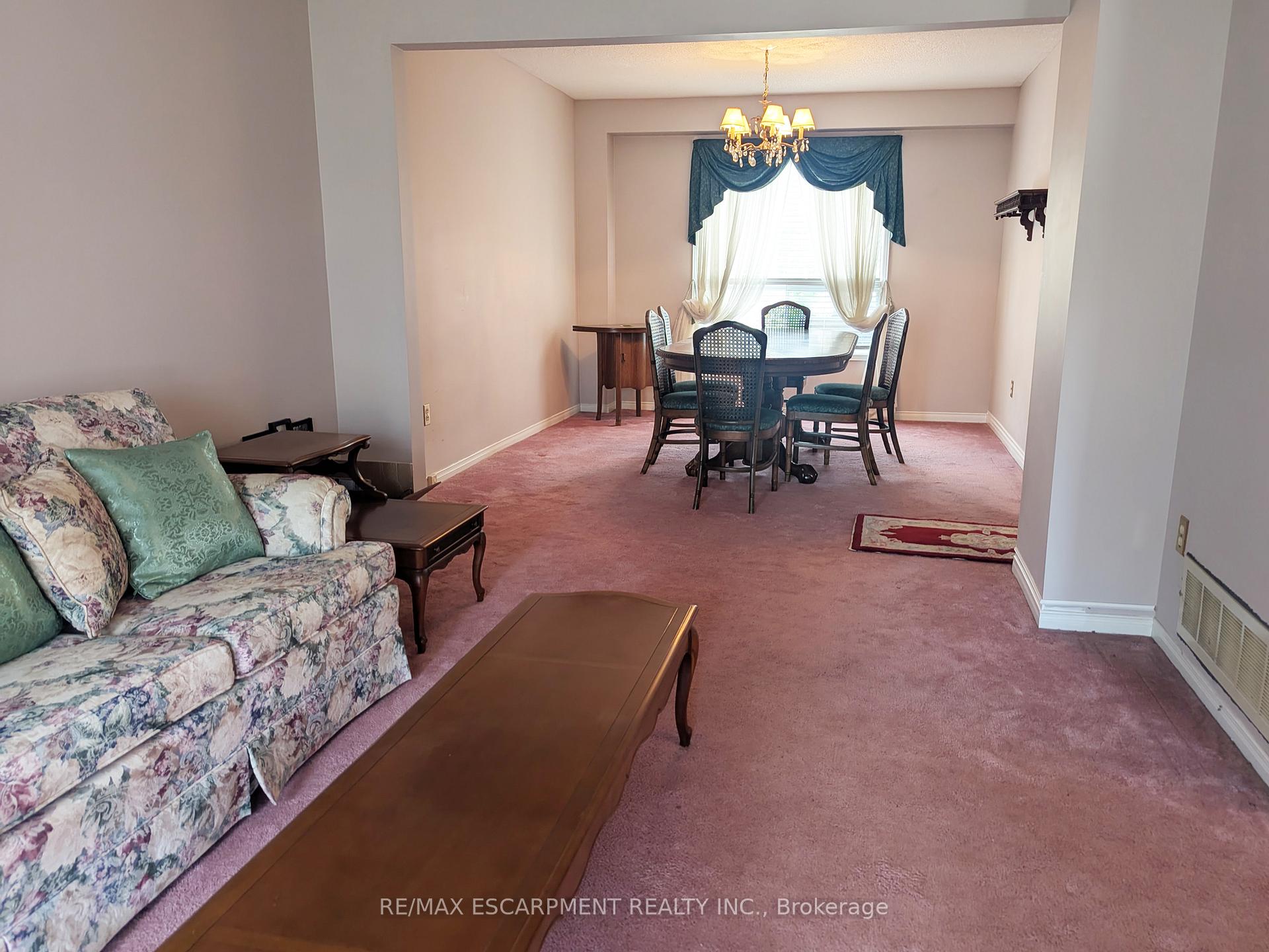 Photo 12 of 537 Westman Avenue, Peterborough, Otonabee Ward 1 — HOMEH